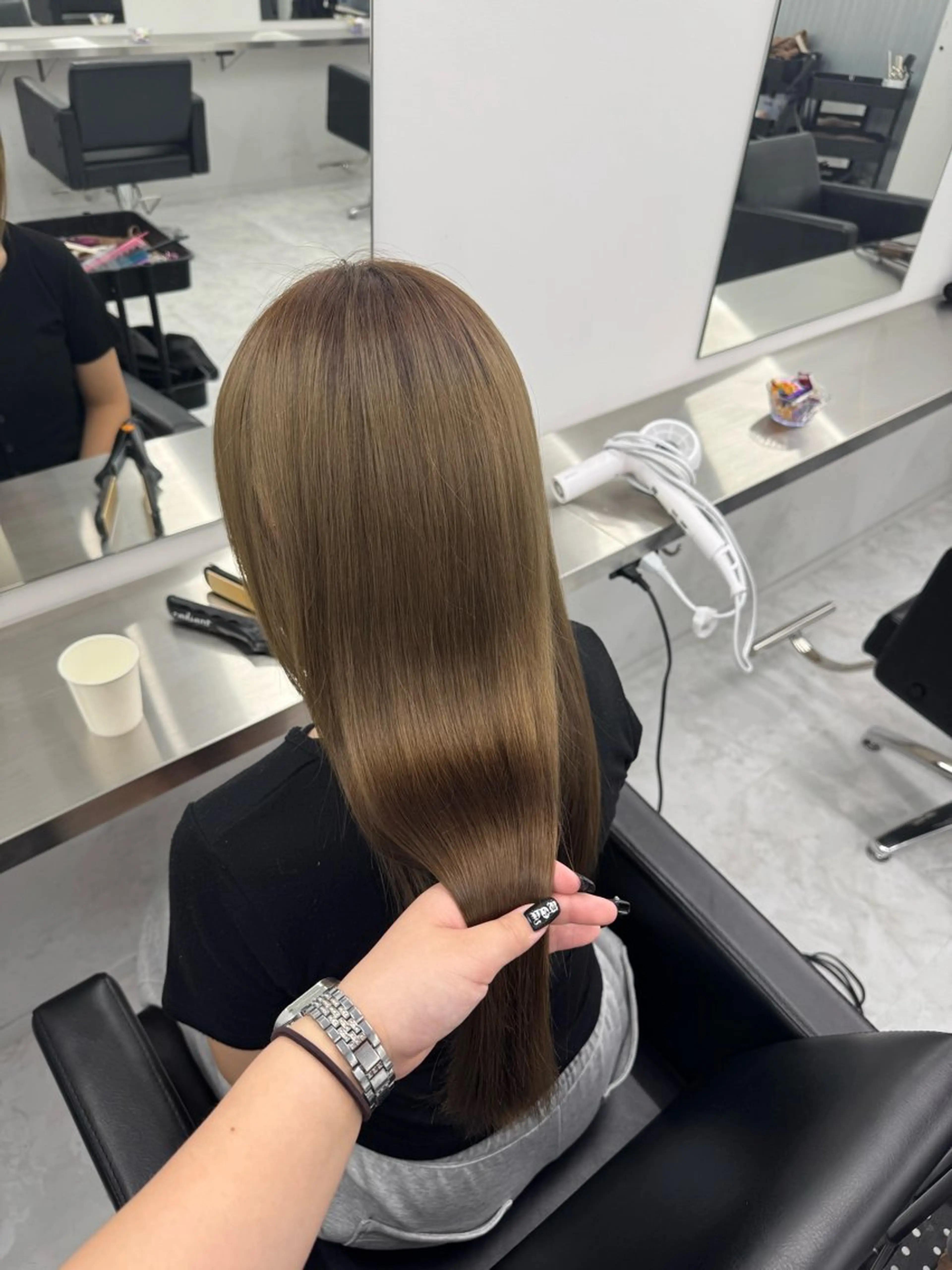 ロング うる艶🫧ハイトーン 💜🦋🫧ミズキのヘアスタイル