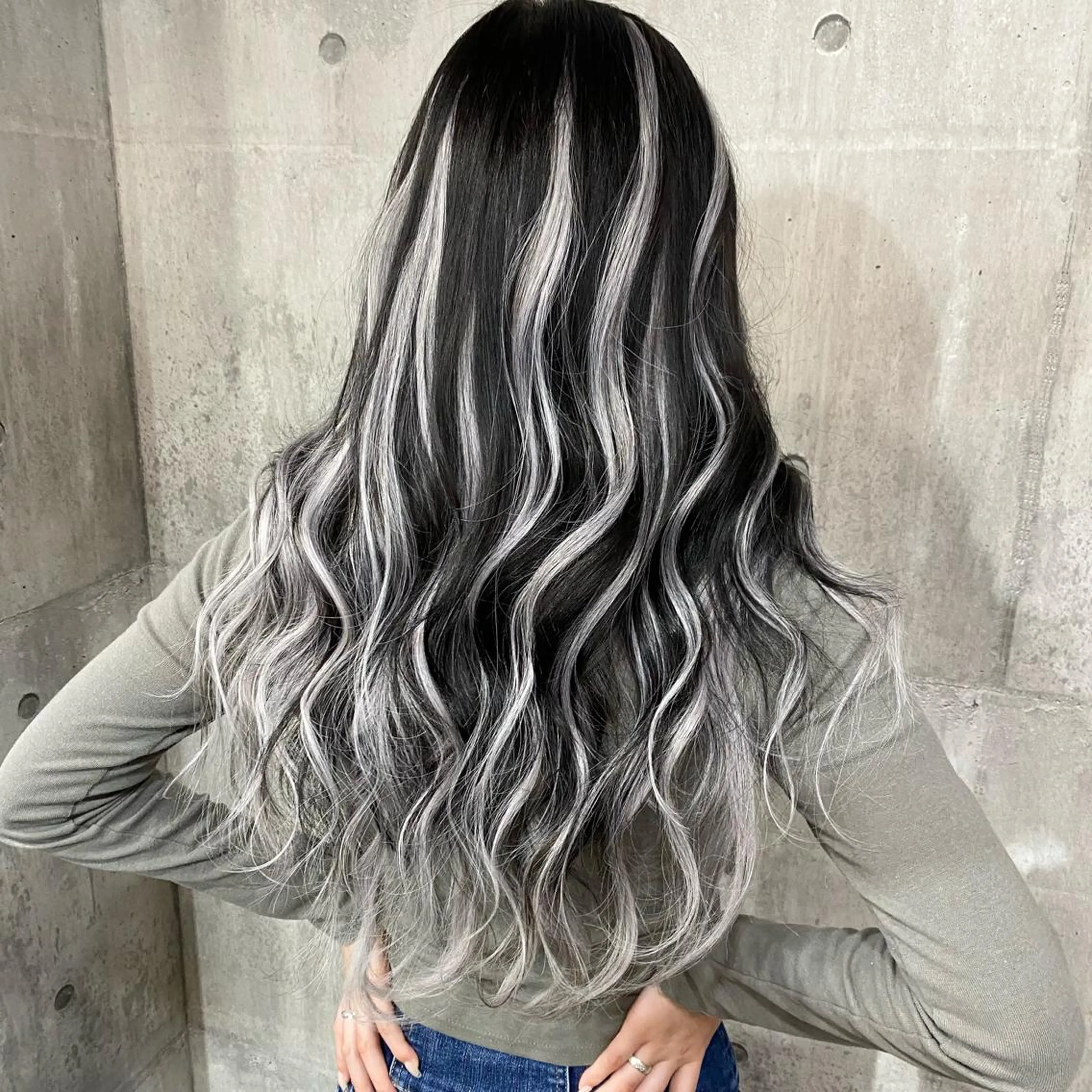 💜【最高級✨シールエクステ60枚】インナーカラー風やハイライト風にお付けする事も可能です❣️(◀️その際の追加料金無)の写真