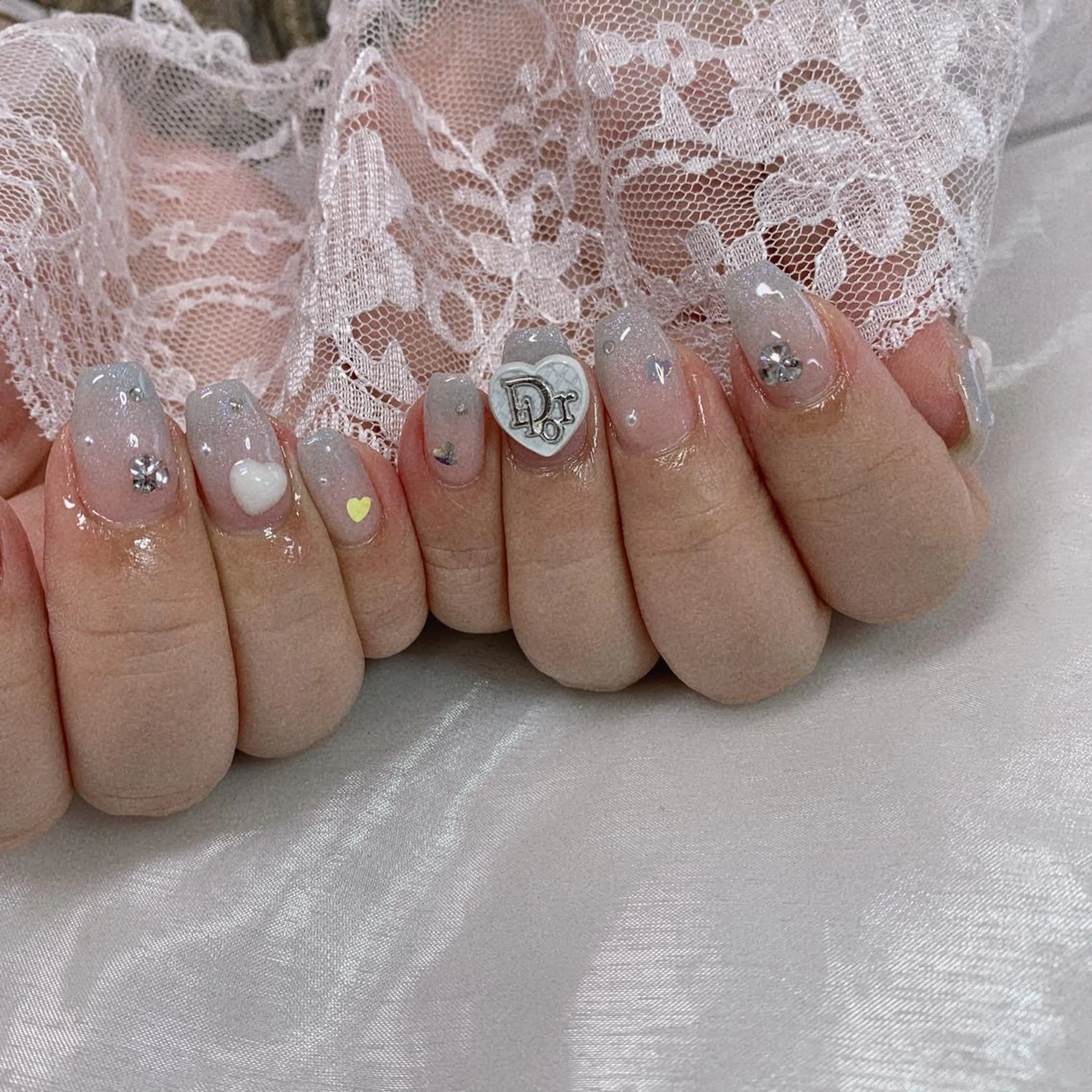 ネイル ハンドネイル La neige* yuki 🥯🍑のネイルデザイン