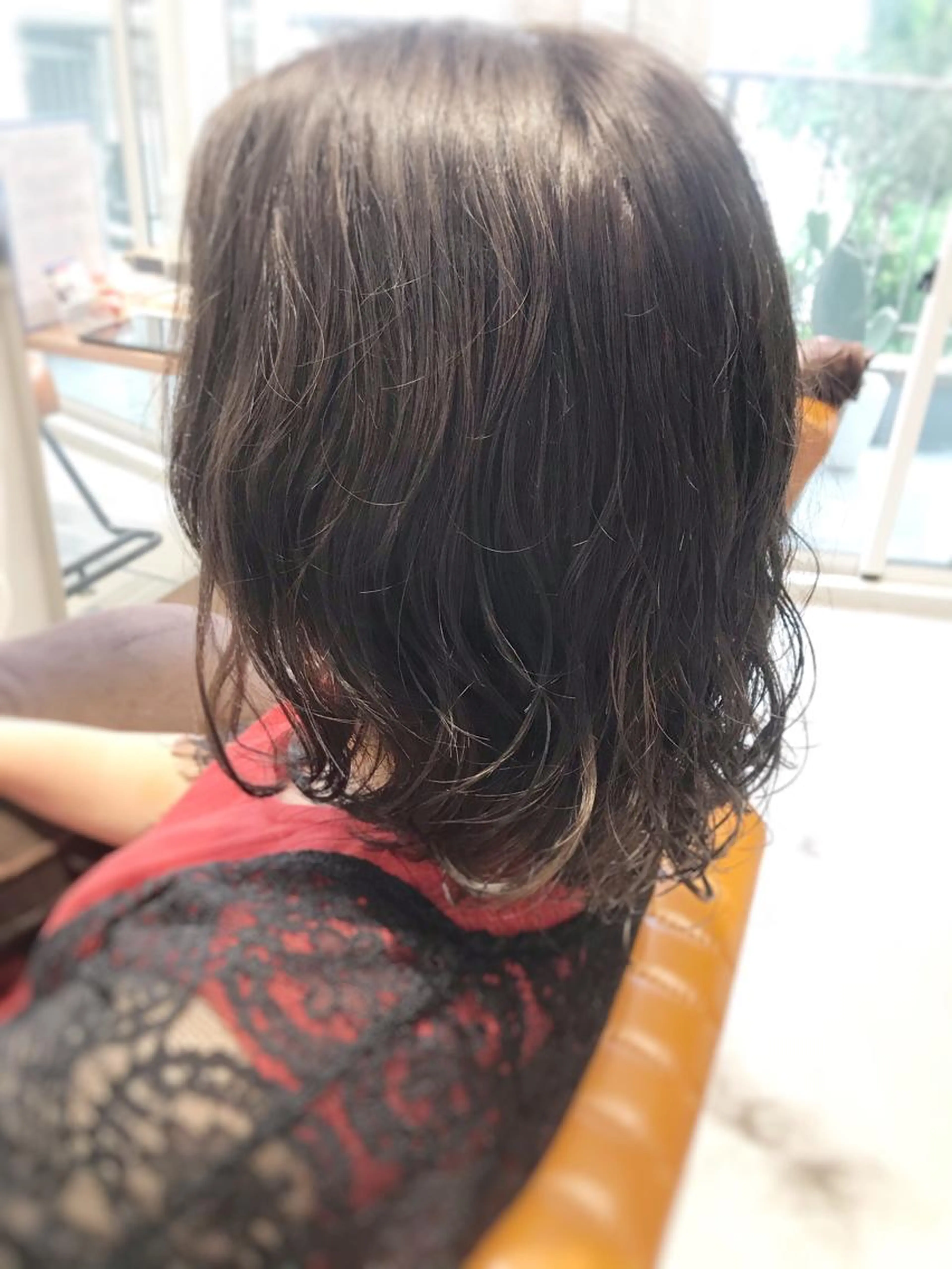 低温のダメージレスのパーマをかけて、まるで巻いているみたいに❣️の写真