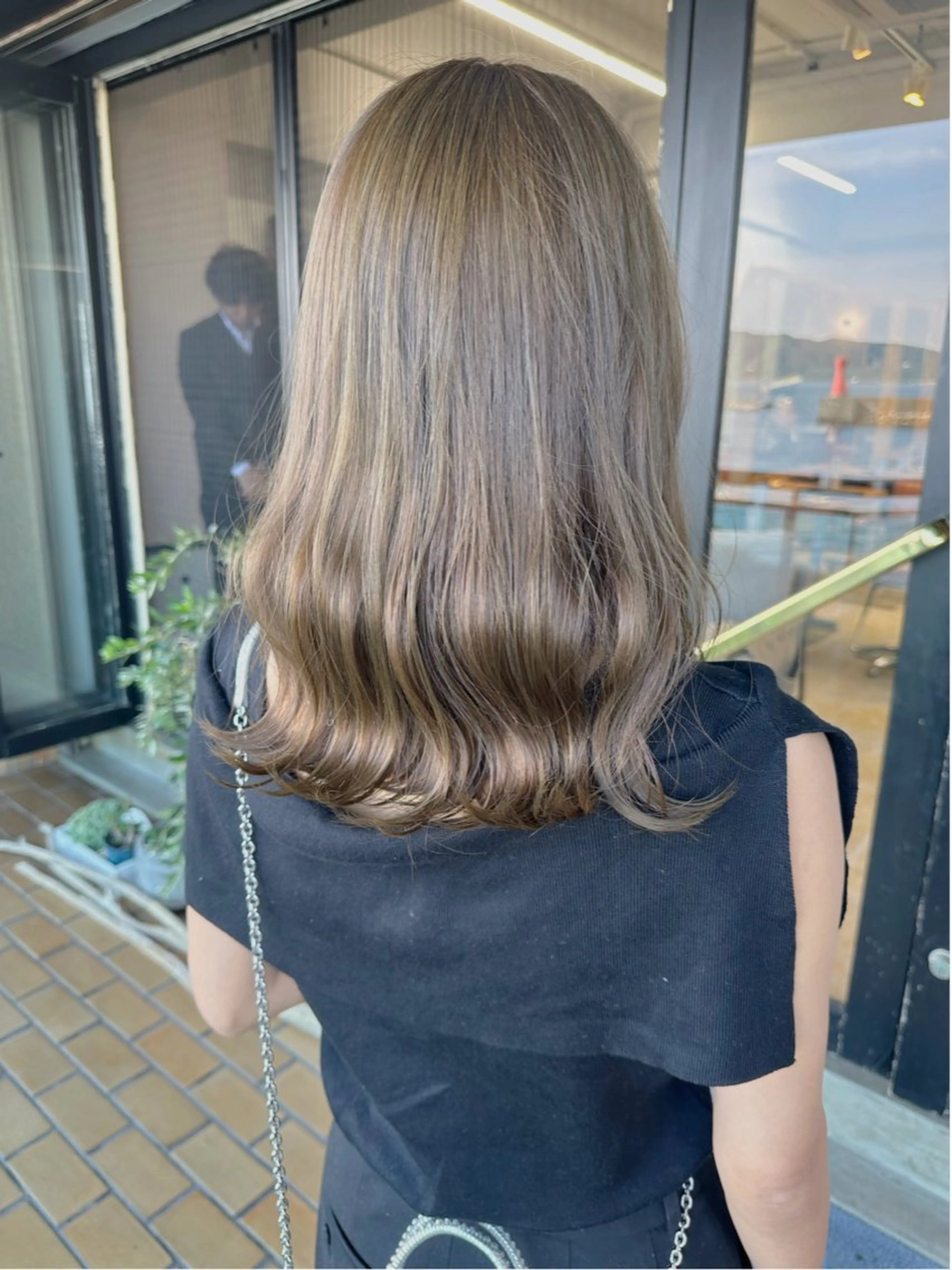 セミロング 藤本 静香のヘアスタイル