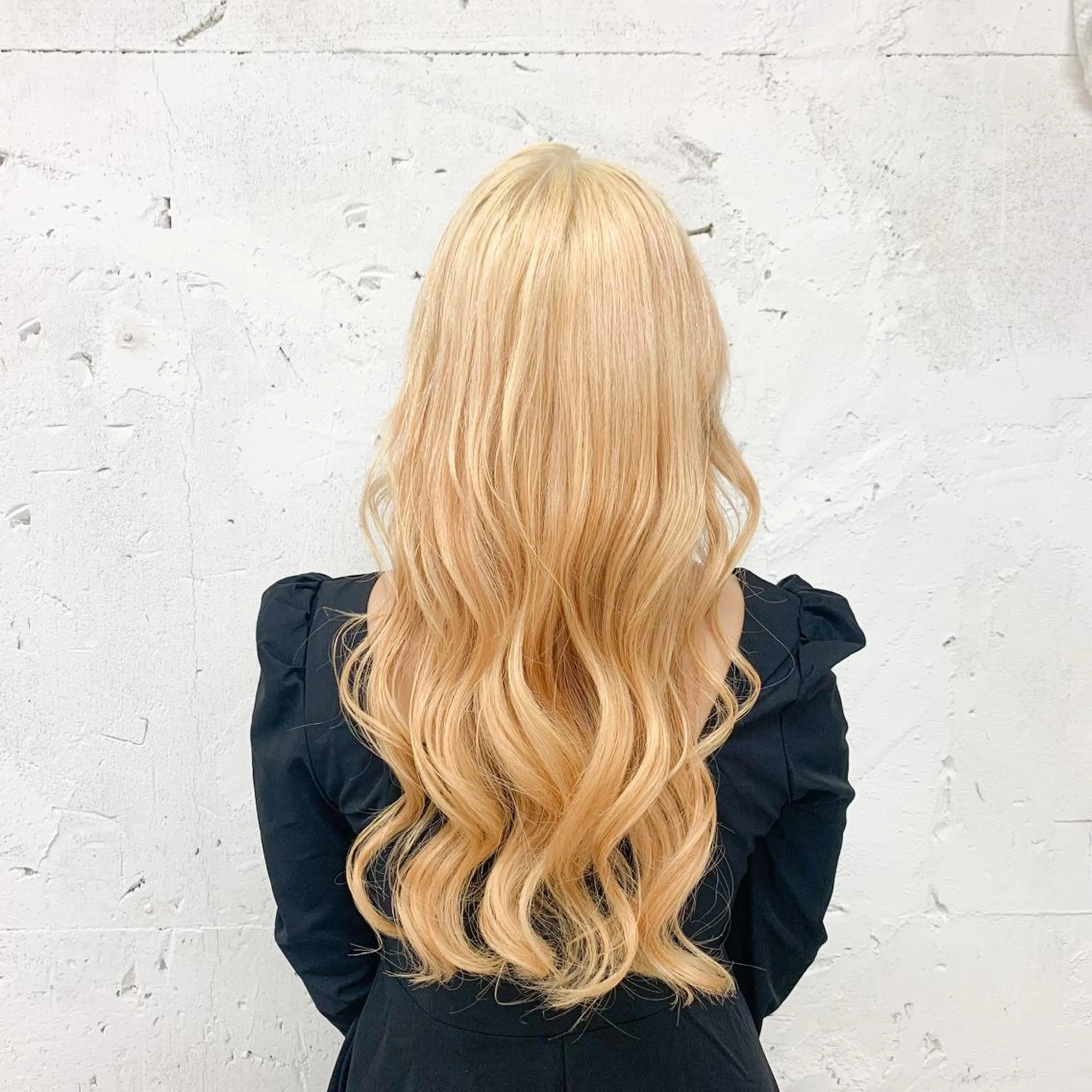 カラー ブリーチ 抜きっぱなしブロンド Noele hair atelier(ノエルヘアアトリエ)所属・北上ゆい/個性派/ ナチュラルアレンジのヘアスタイル