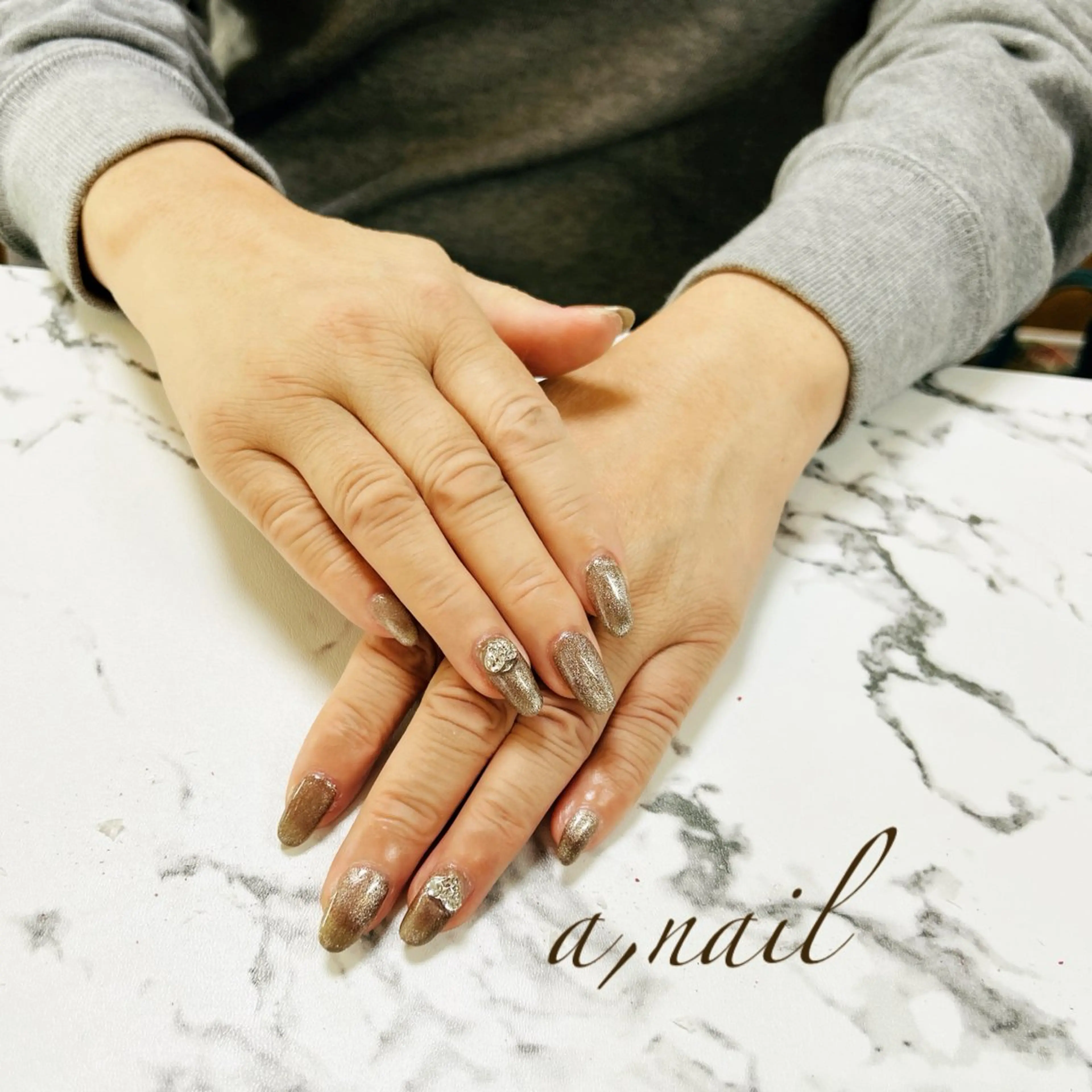 ネイル ジェルネイル グラデーション ハート キラキラネイル マグネットネイル ハンドネイル ネイルサロン エーネイルのネイルデザイン