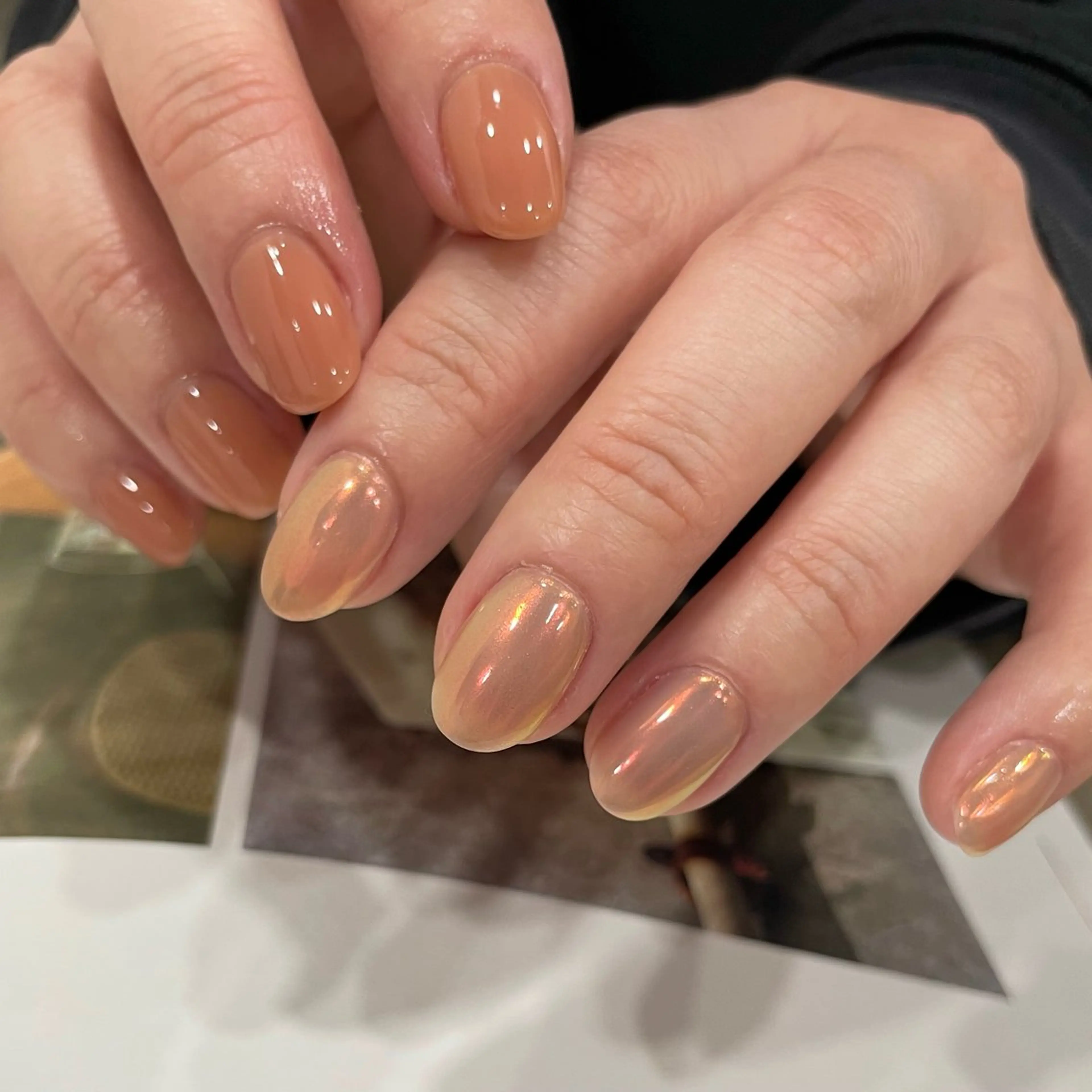 ネイル オーロラネイル ラメ(グリッター) ミラーネイル ニュアンスネイル オレンジ ハンドネイル nailsalon amity🌿池田のネイルデザイン