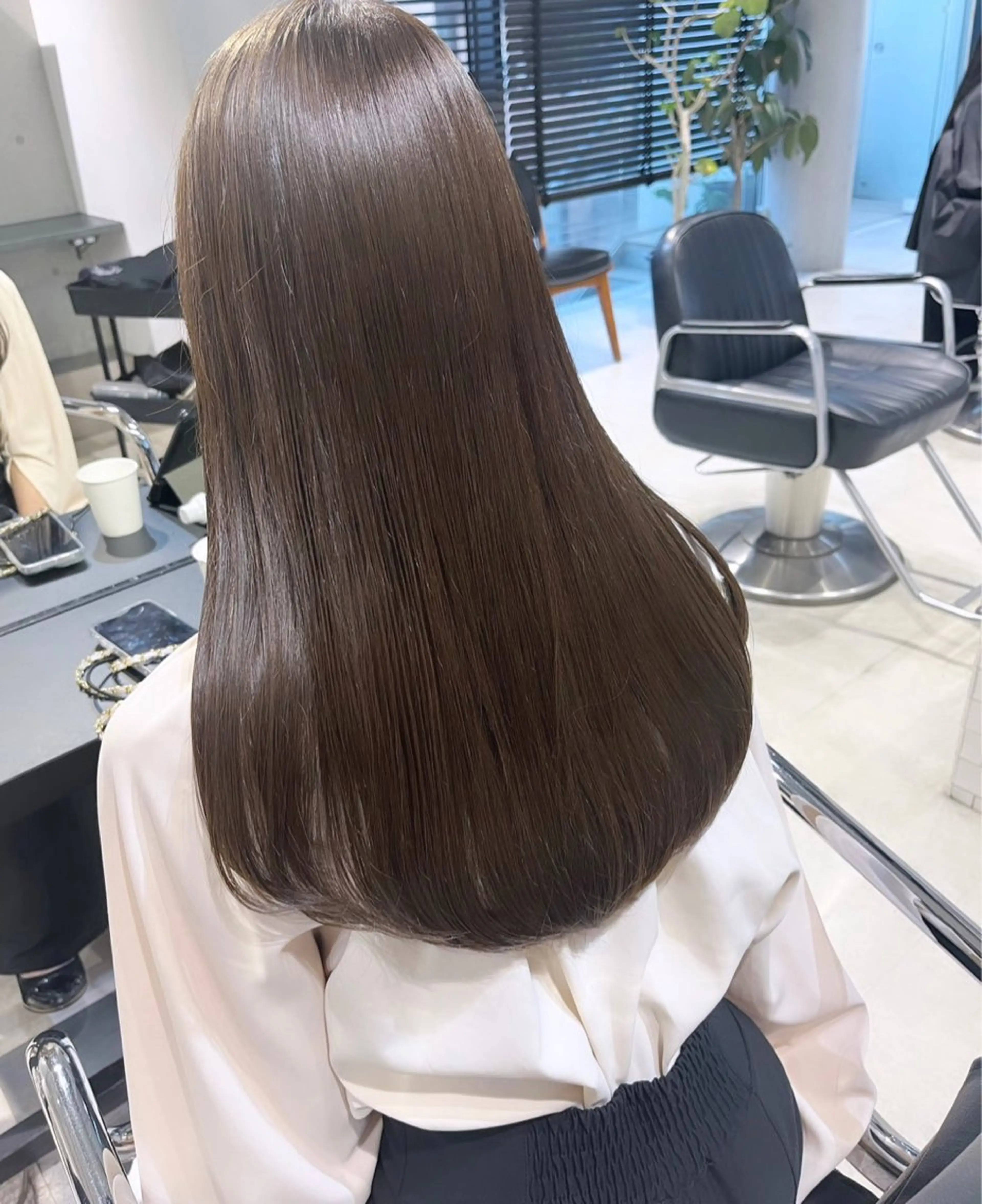 ロング カラー パーマ ヘアアレンジ トリートメント ヘッドスパ ヘアセット 透明感/オリーブ/ グレージュ/YUKAのヘアスタイル