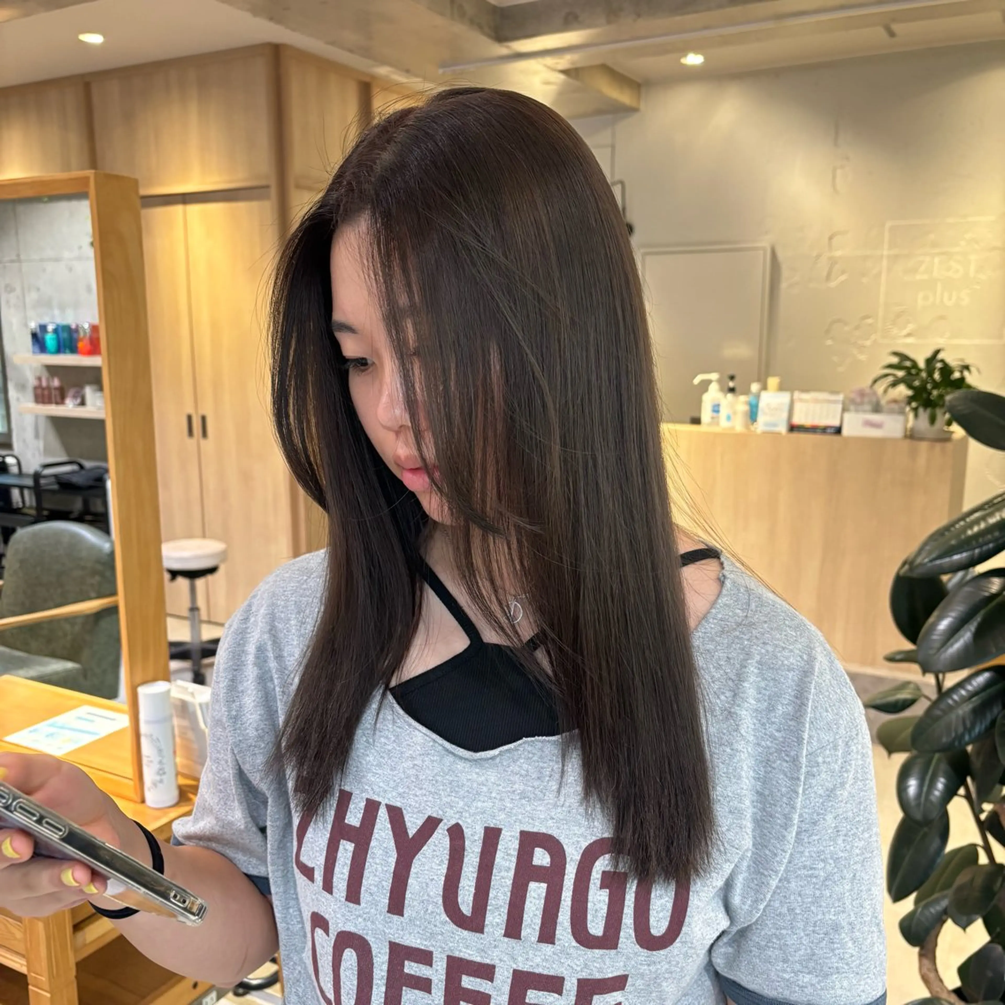 ロング カラー 透明感カラー ヘアカラー トリートメント りあの🎀 /暖色カラー🍒のヘアスタイル