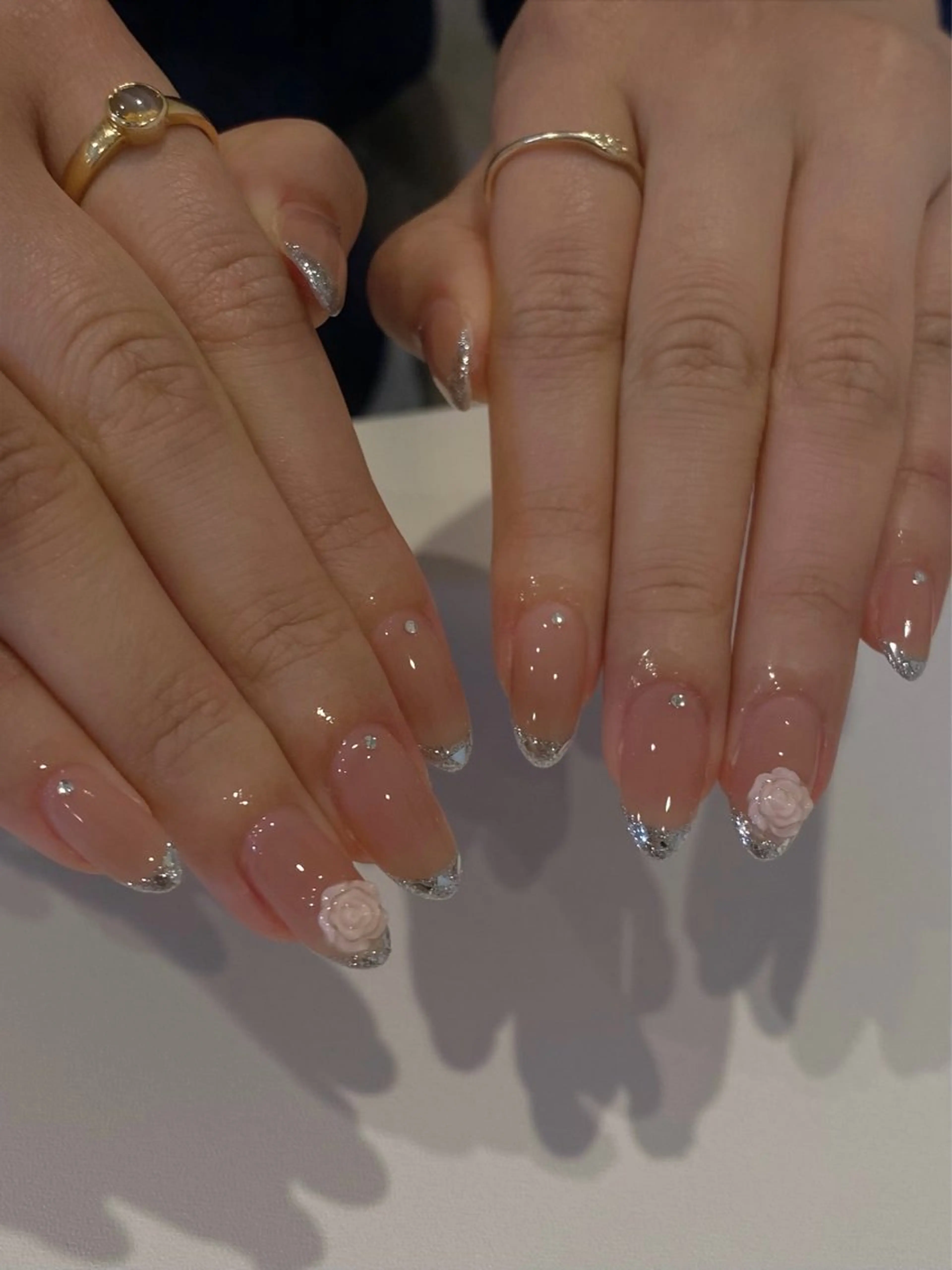 ネイル フレンチネイル ガラスフレンチ ハンドネイル odette Mikiのネイルデザイン