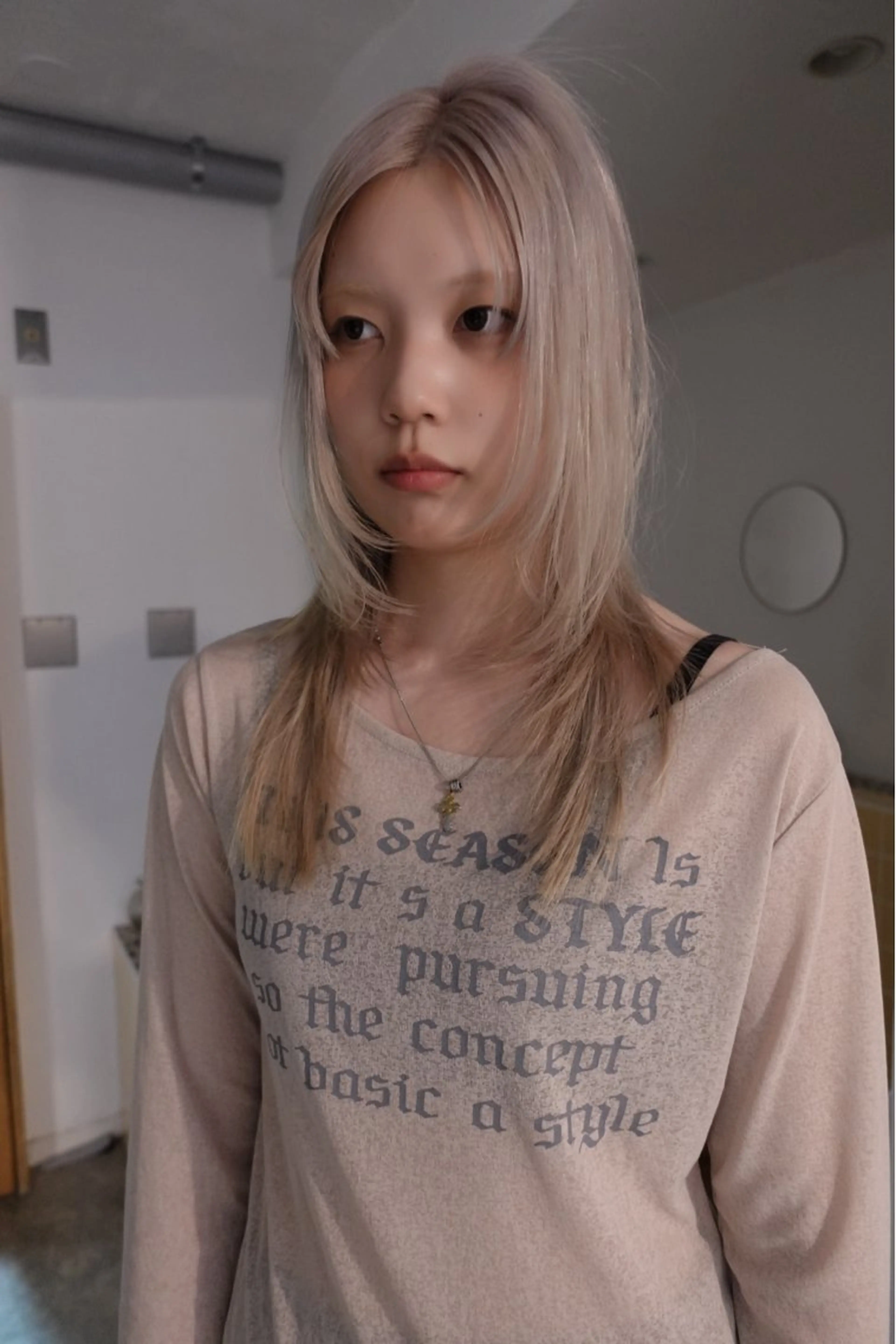 セミロング カラー ブリーチ ヘアカラー sakura🌸 レイヤー/韓国ヘアのヘアスタイル