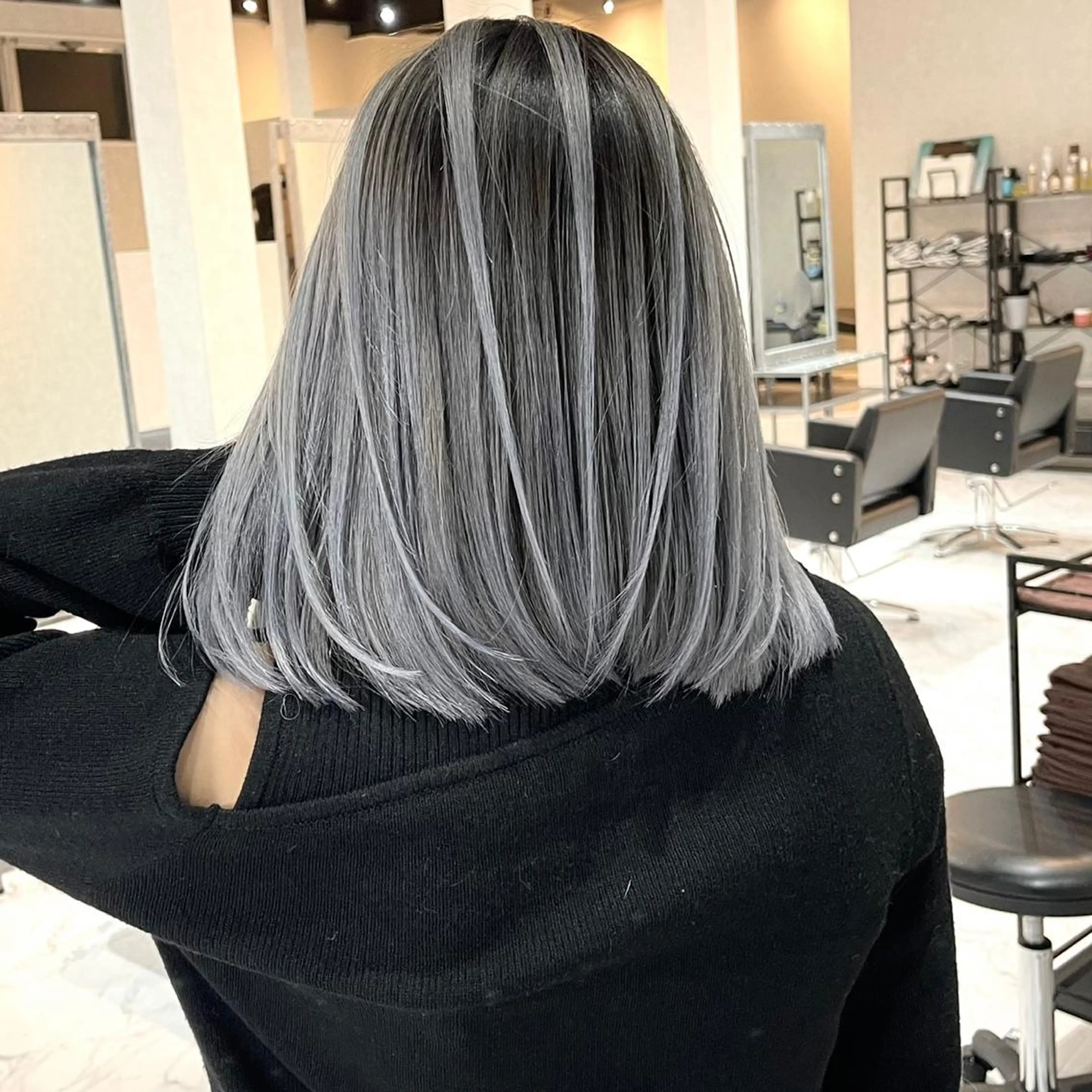 ミディアム カラー ヘアアレンジ バレイヤージュ デザインカラー ハイライトカラー 外国人風カラー ハイライト カット ヘアカラー トリートメント アンドウ ユウ/ レイヤーカット/韓国のヘアスタイル