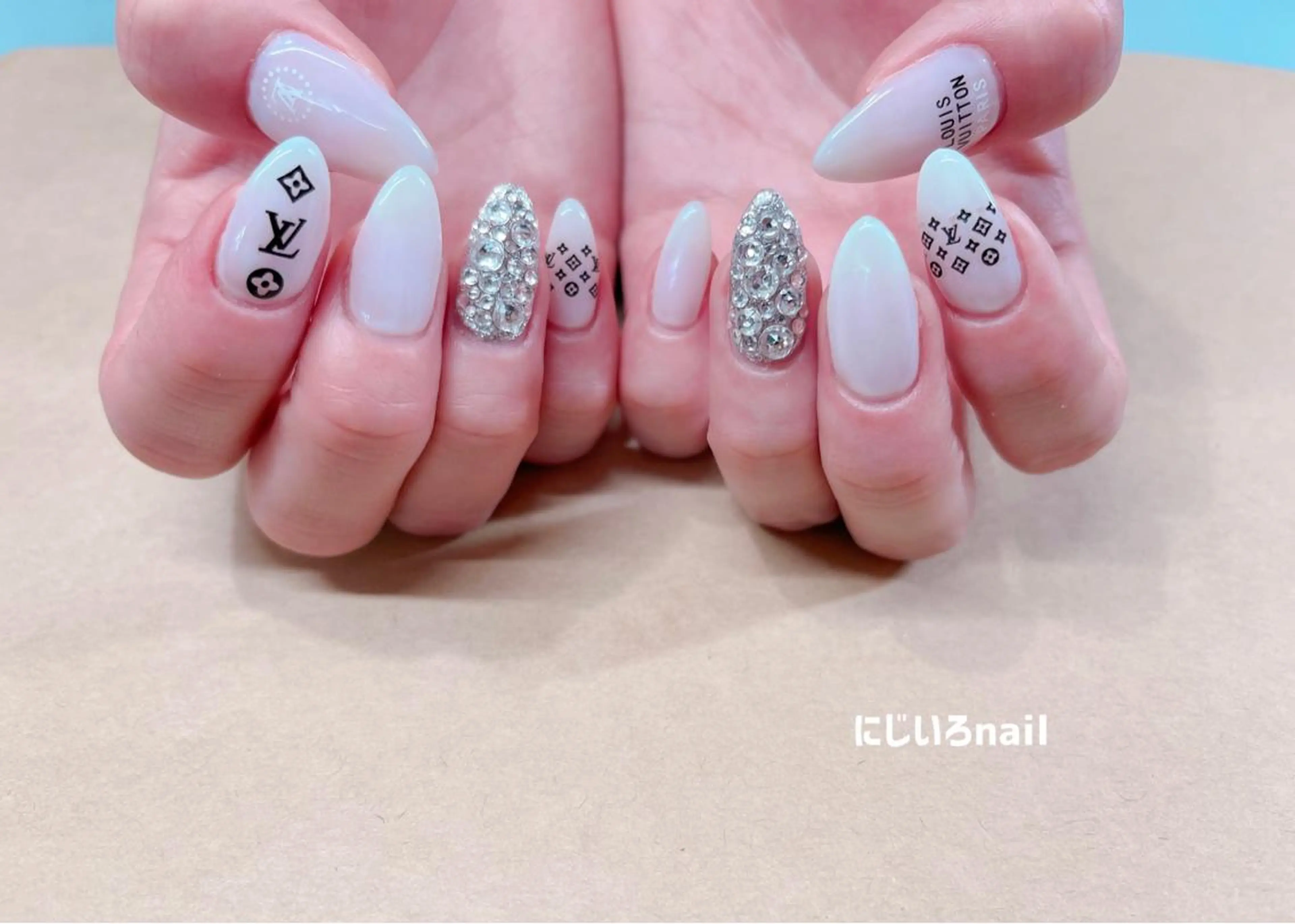 ネイル にじいろ nailのネイルデザイン