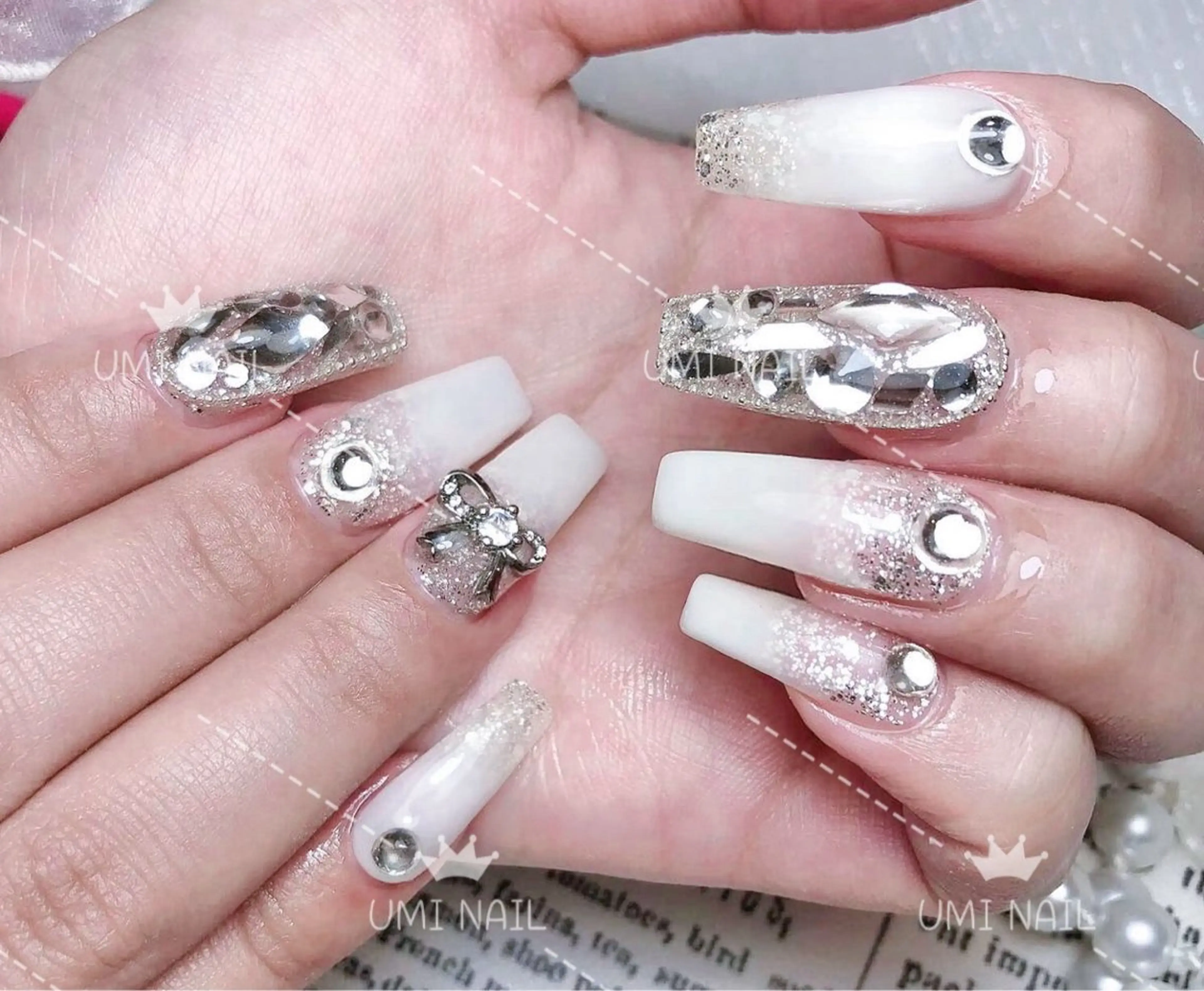 ネイル アートネイル ジェルネイル グラデーション 持ち込み オフィスネイル ハンドネイル ハンドケア LUXE NAIL SALONのネイルデザイン