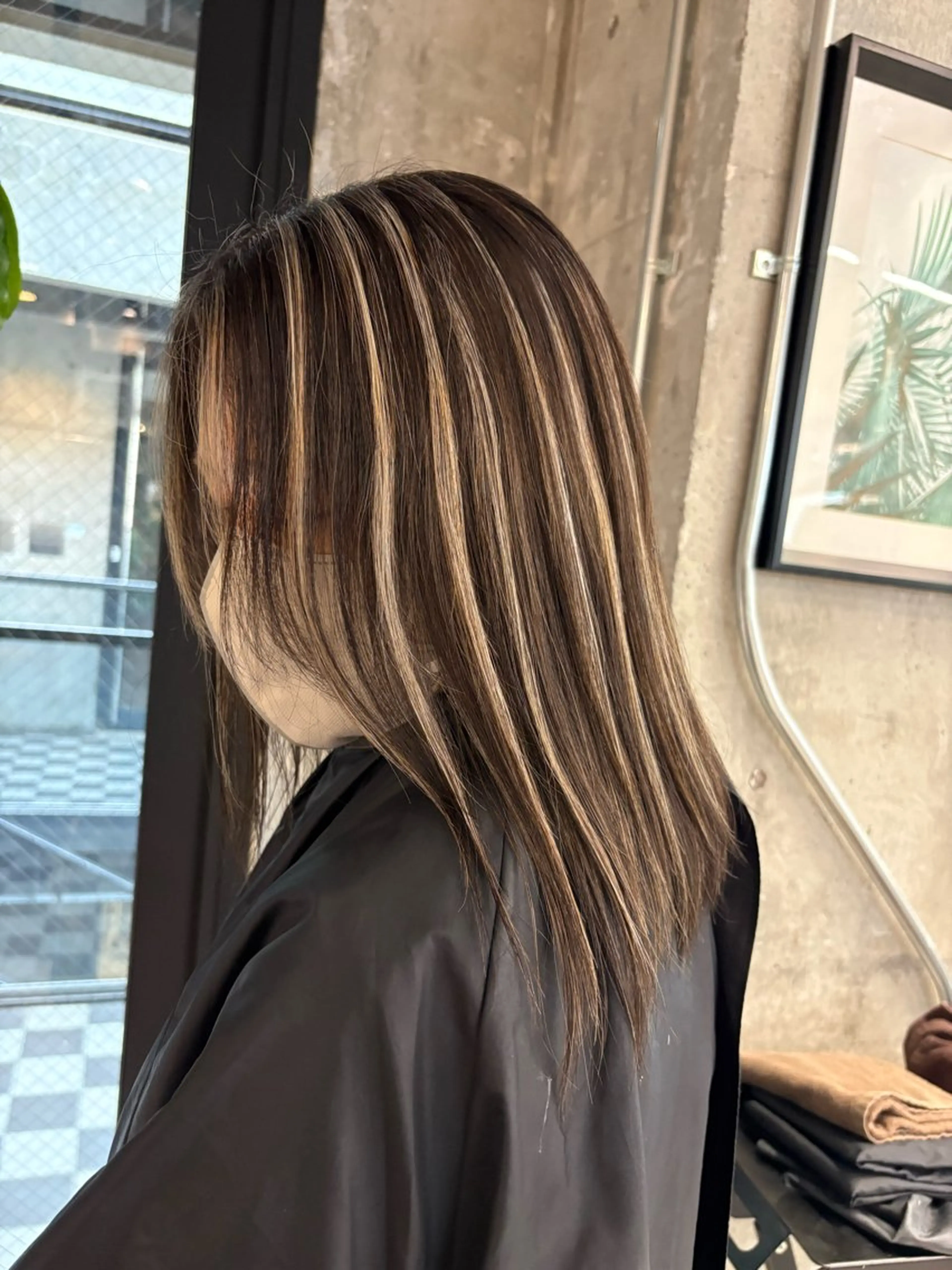 ミディアム カラー ヘアカラー ♡ハイライトカラー shinri♡のヘアスタイル