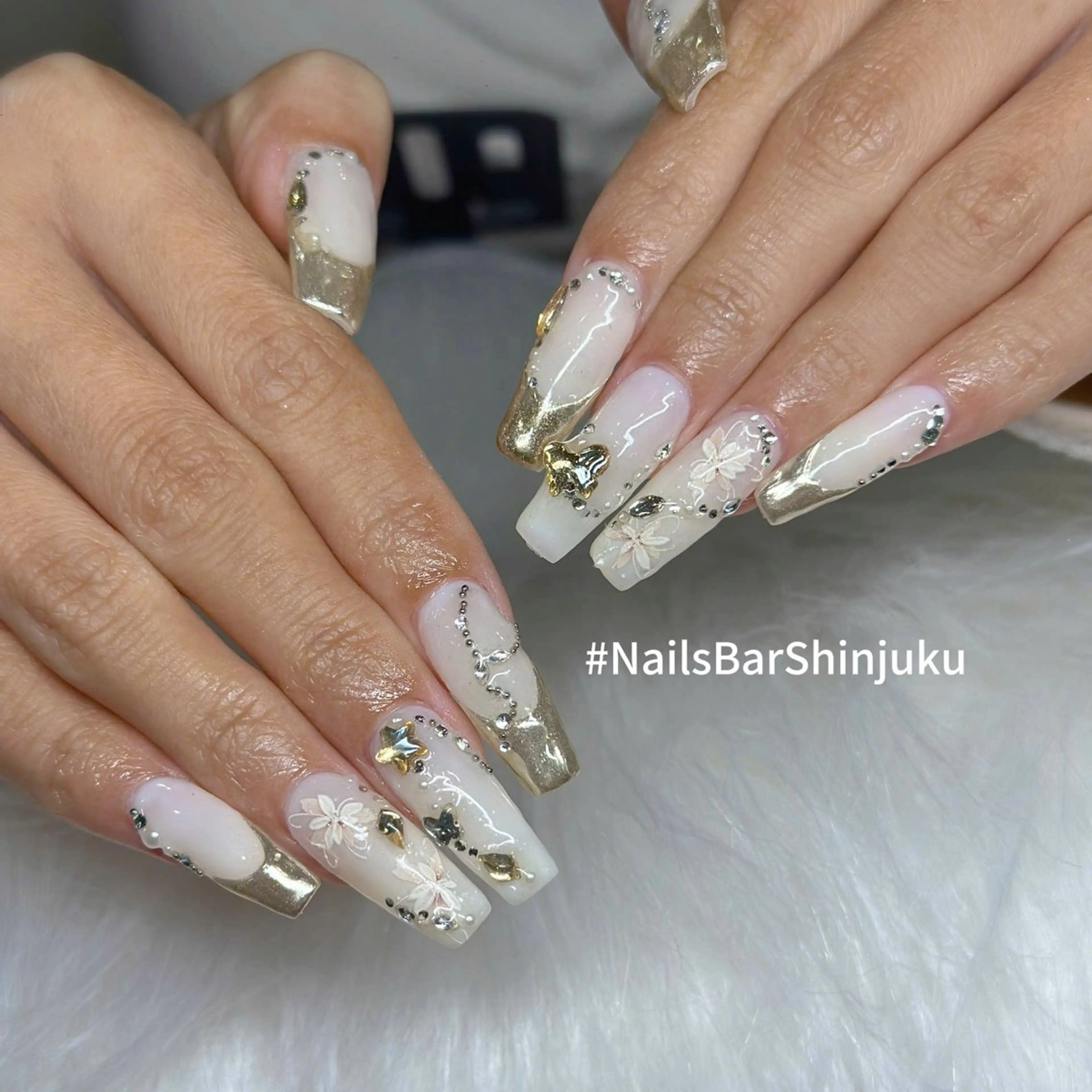 ネイル 長さ出し フレンチネイル ジェルネイル 韓国ネイル ロングネイル NAILS BAR SHINJUKUのネイルデザイン
