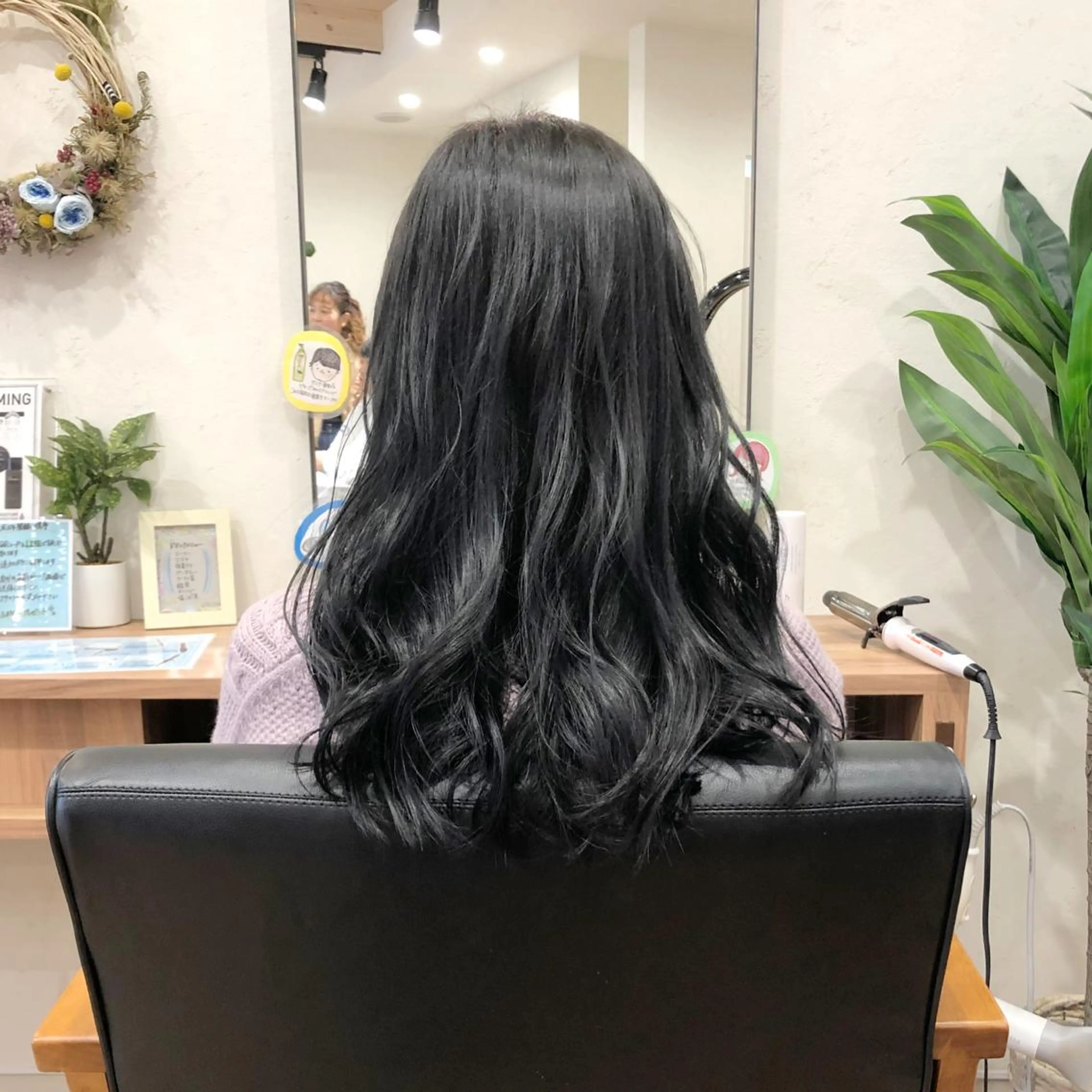ロング カラー ヘアアレンジ 黒髪 ブルーカラー ブルーブラック ダブルカラー 美容室しょうへいの店四郎丸店所属・佐藤 剛のヘアスタイル