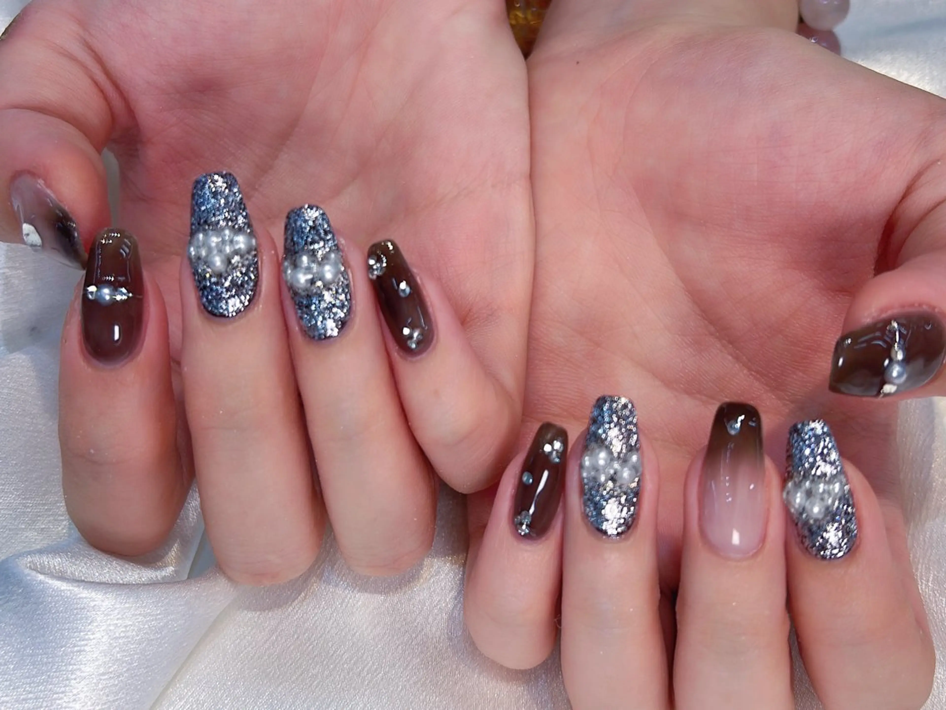 ネイル アートネイル べっ甲ネイル チークネイル 長さ出し フットネイル ハンドネイル ハンドケア ラッキーネイルサロン 西川口東口店のネイルデザイン