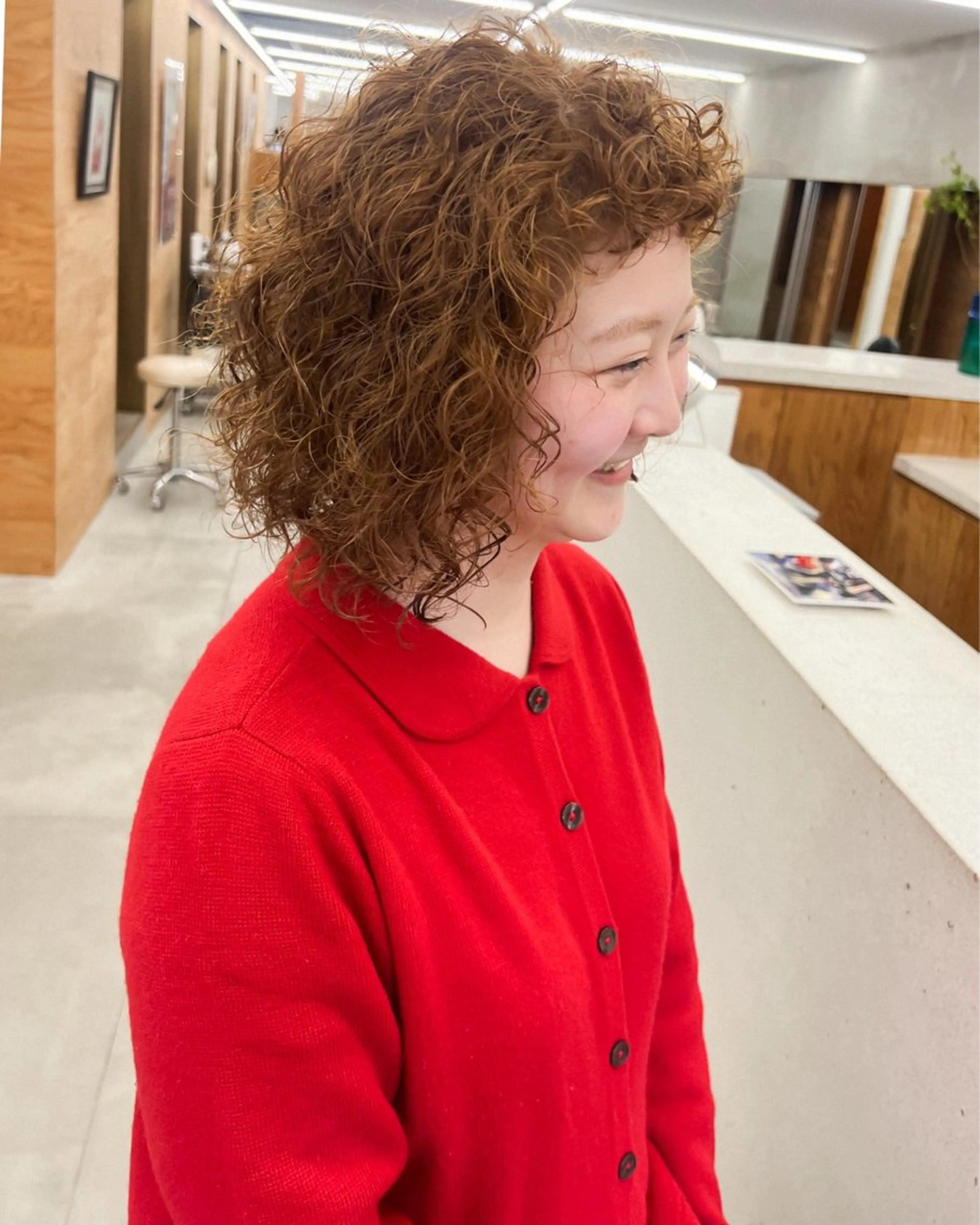 ミディアム パーマ ミディアムパーマ ボブ レイヤーカット 似合わせカット スパイラルパーマ カット パーマ トリートメント 柳　裕介/ カミカリスマ/パーマのヘアスタイル