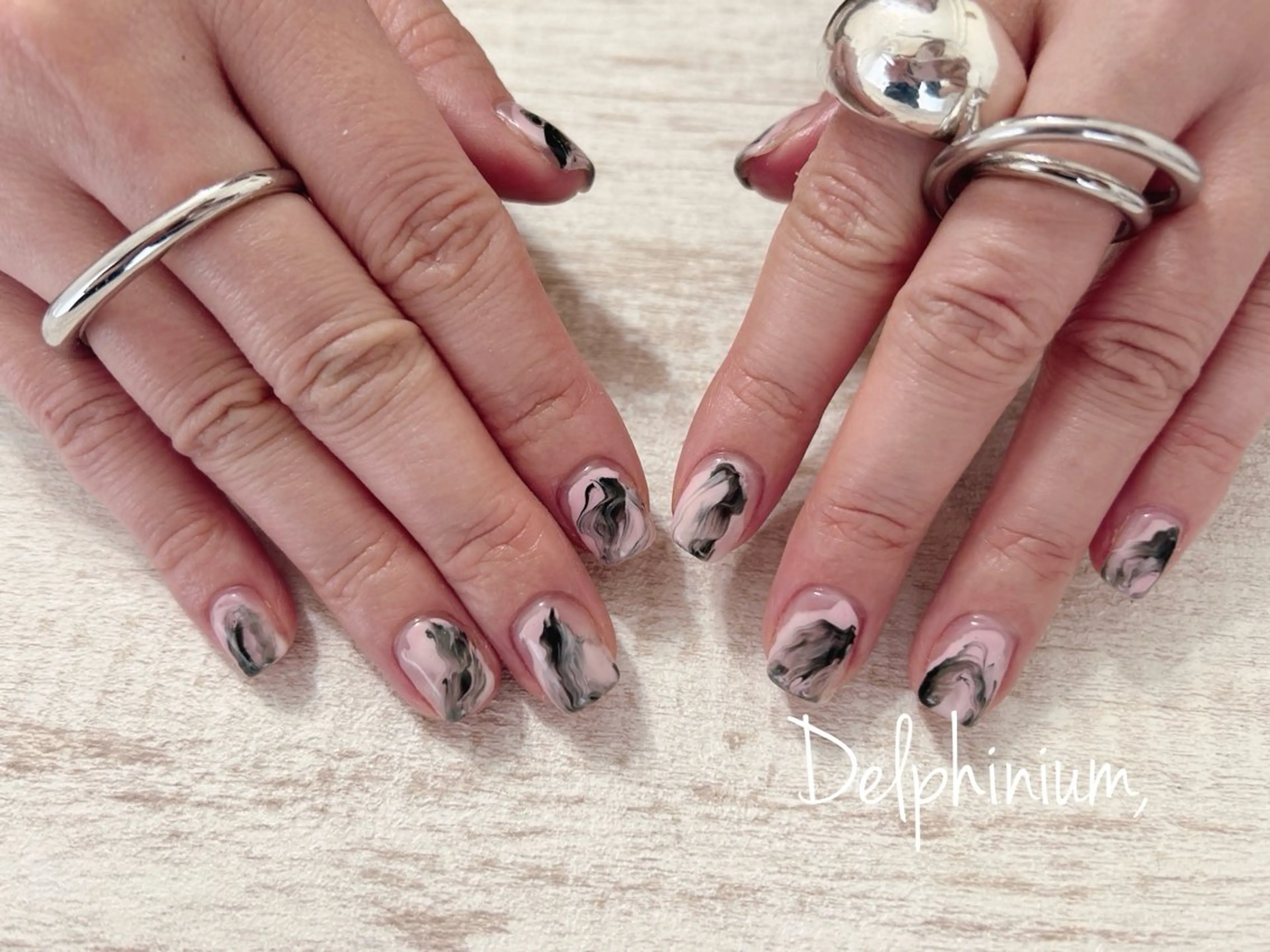 ネイル ジェルネイル ニュアンスネイル パラジェル ショートネイル 春ネイル ハンドネイル 岡本 友恵のネイルデザイン