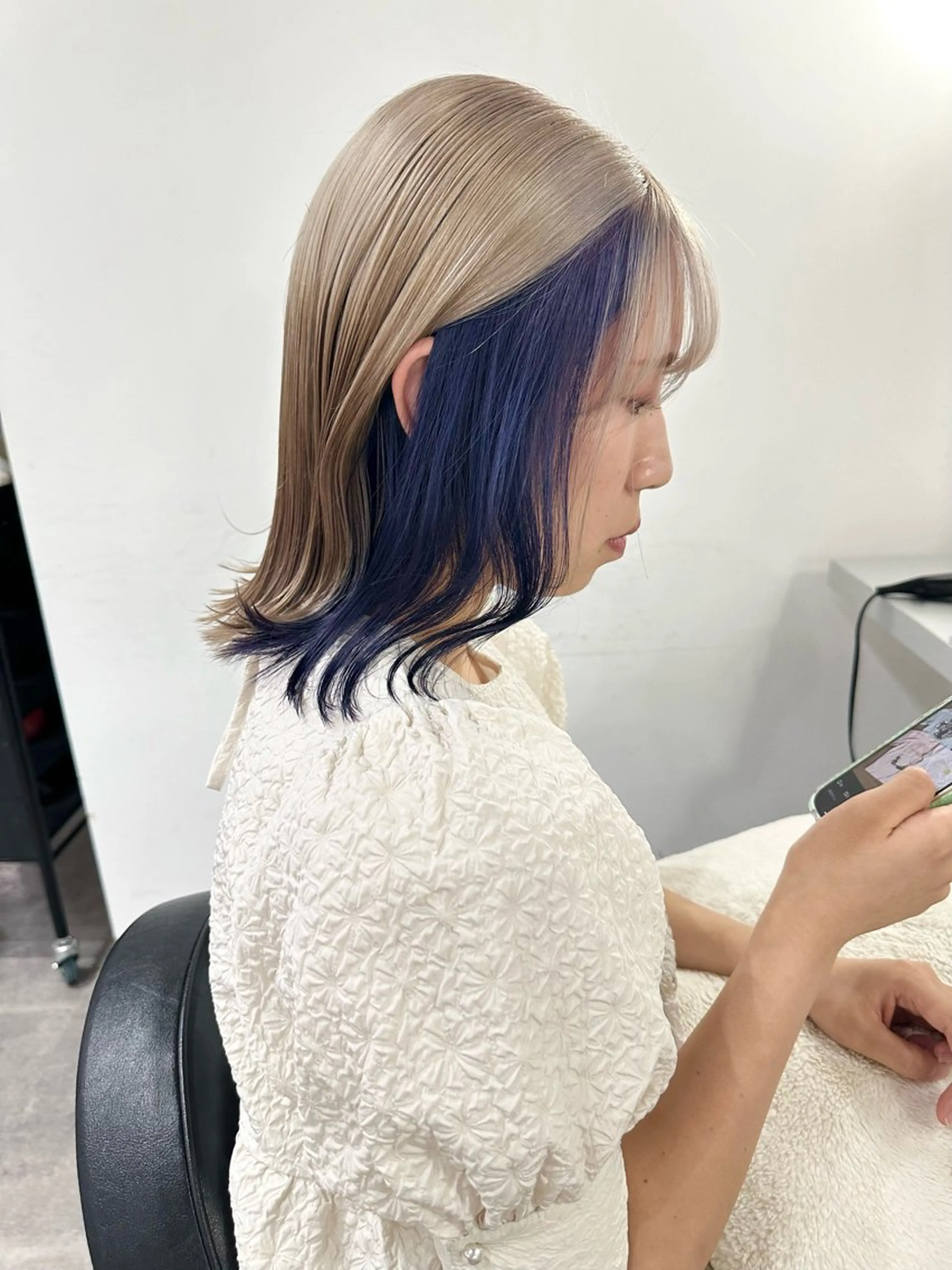 ミディアム カラー ブリーチ ダブルカラー インナーカラー 篠崎 佑季のヘアスタイル