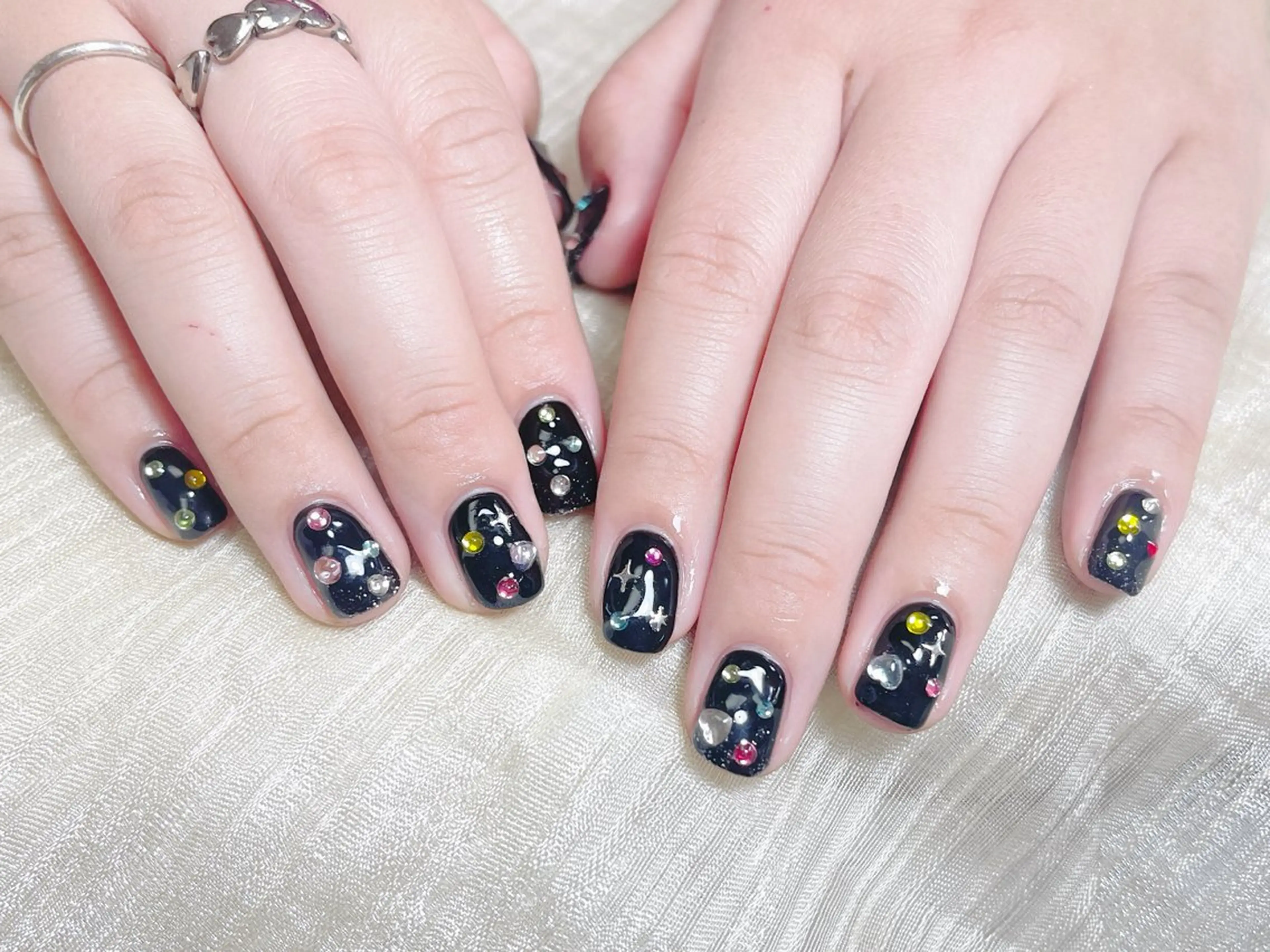 ネイル ハンドネイル 🎀ネイルサロン エクラYUI🎀のネイルデザイン