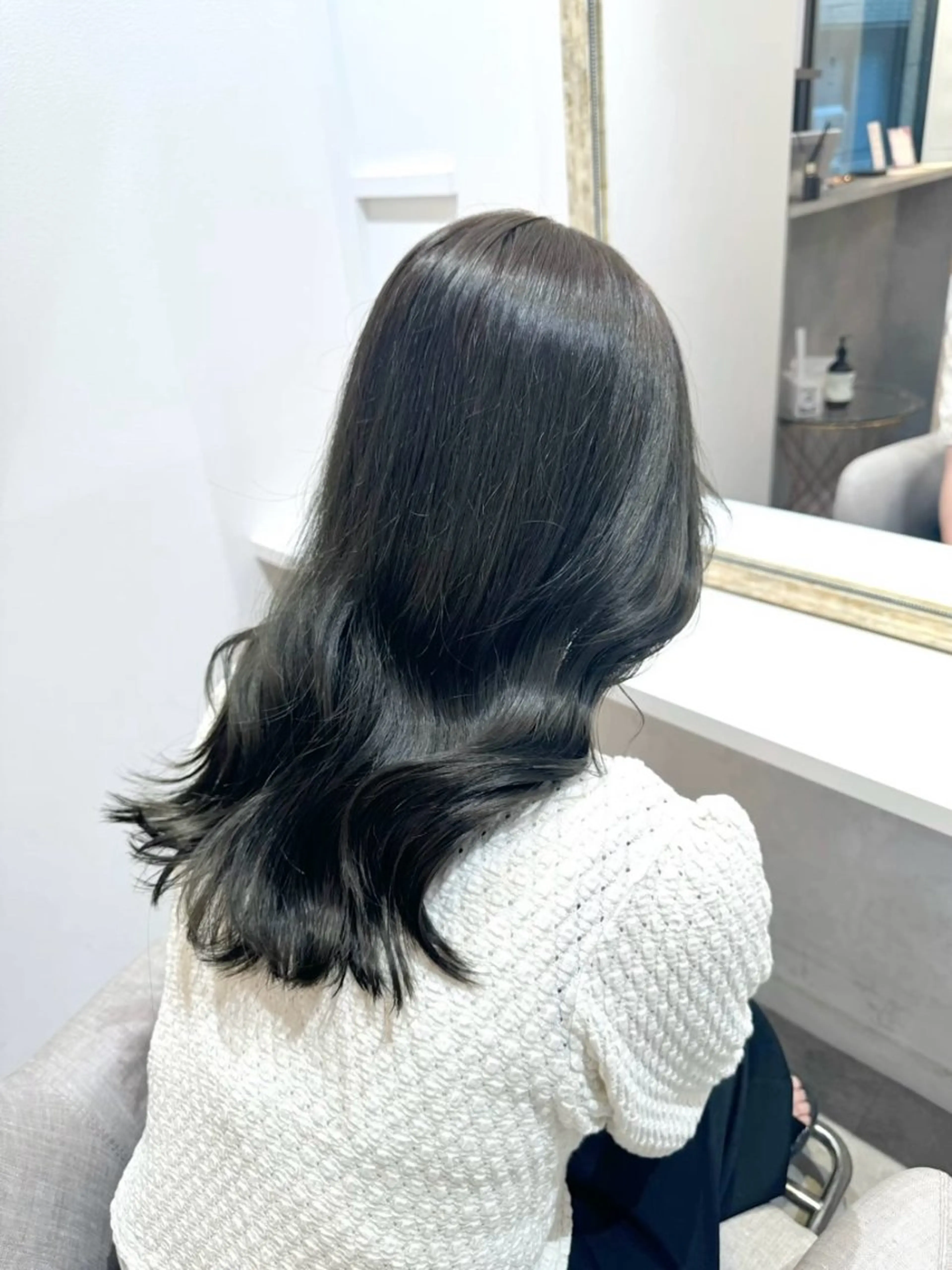 セミロング カラー 赤み無し柔らかカラー 【梅田】madokaのヘアスタイル