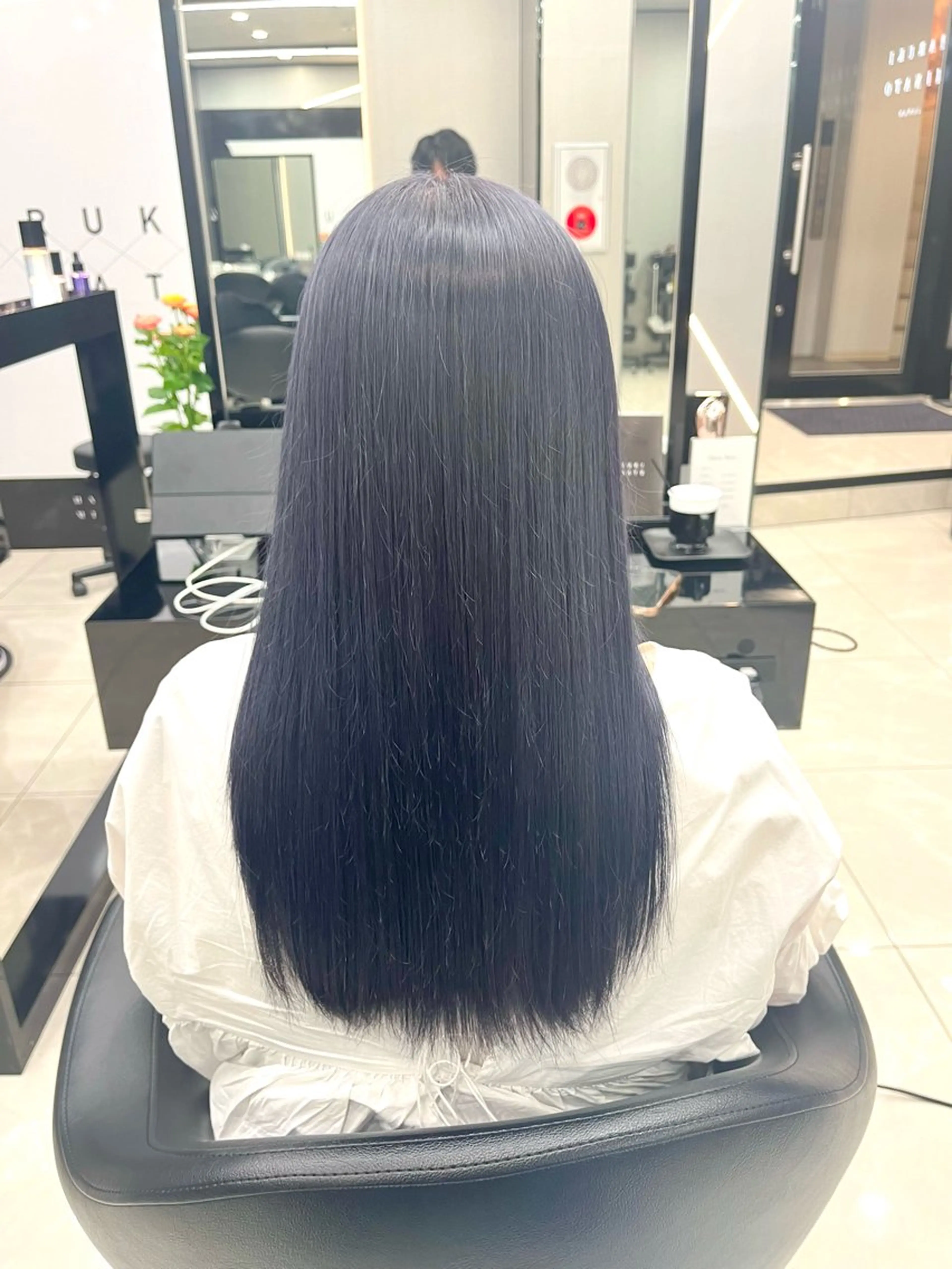 ロング カラー ラベンダーカラー ラベンダーグレー ioeわかめようじ/ 縮毛矯正/髪質改善のヘアスタイル