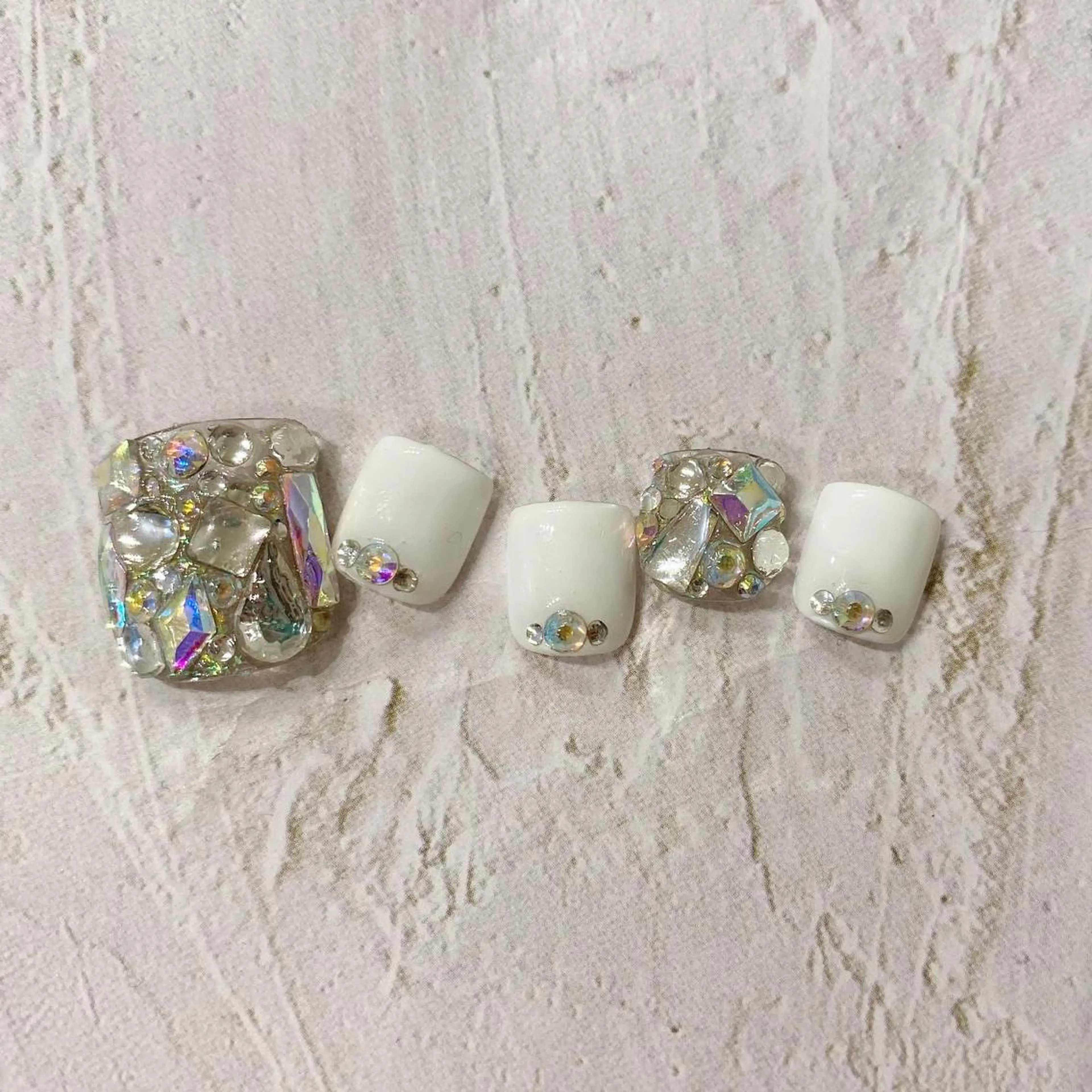 ネイル クリアネイル フットネイル 氷ネイル・うるうるネイル キラキラネイル 韓国ネイル melu所属・melu yukikoのネイルデザイン