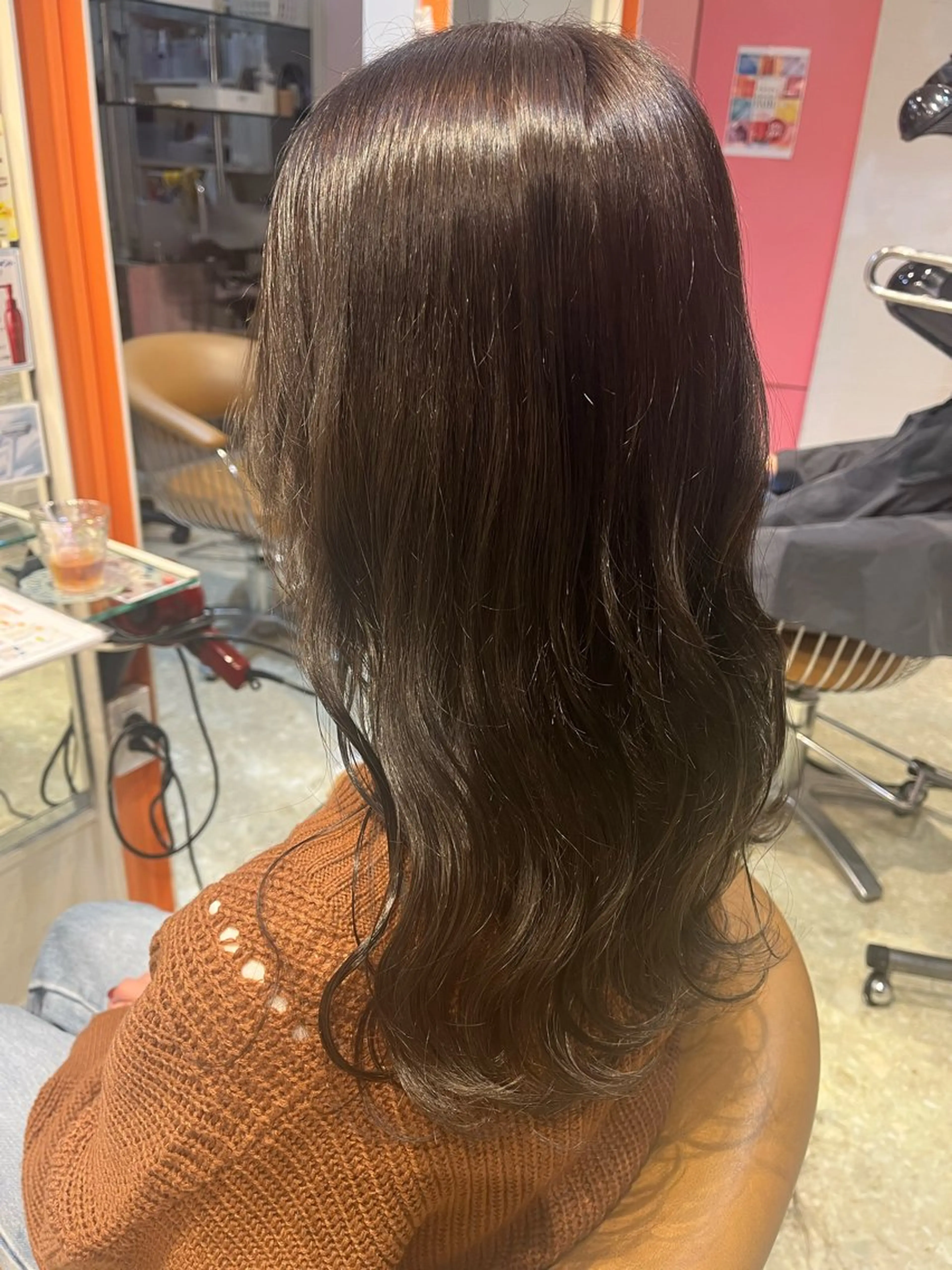 セミロング カラー カット ヘアカラー トリートメント うしだ かおるのヘアスタイル