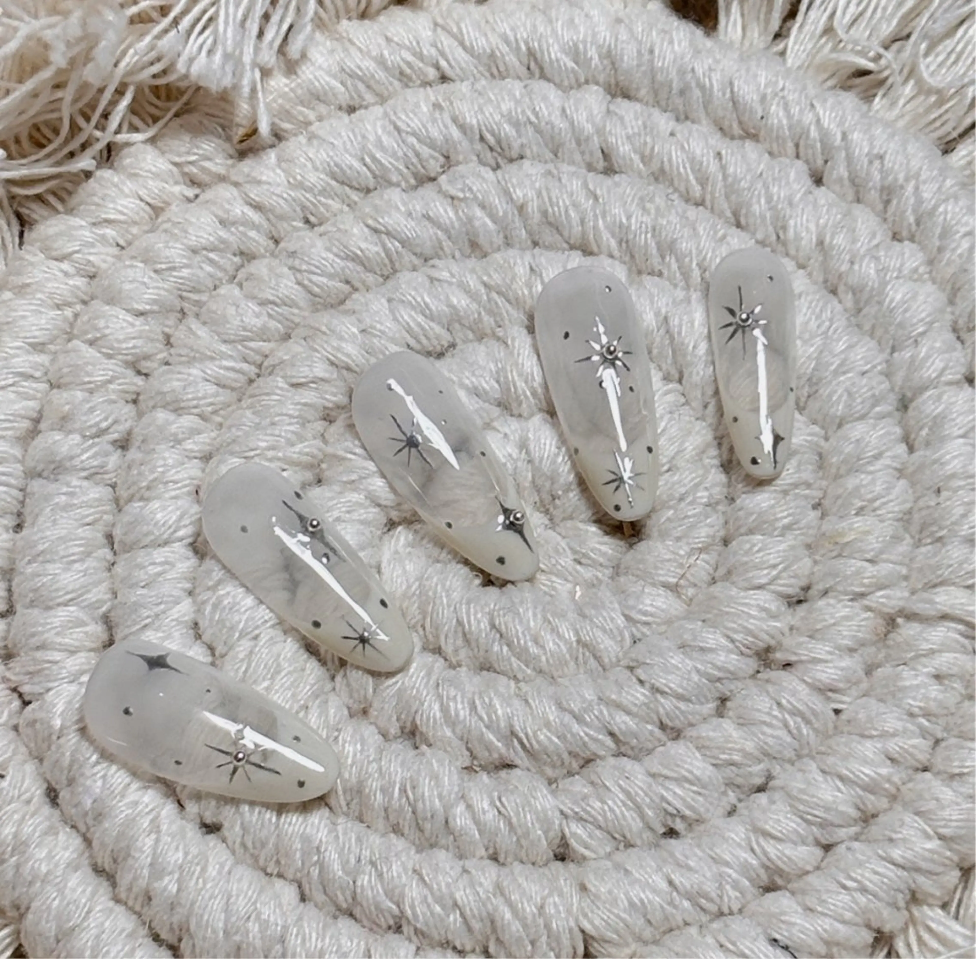 ネイル Elin Maggieのネイルデザイン