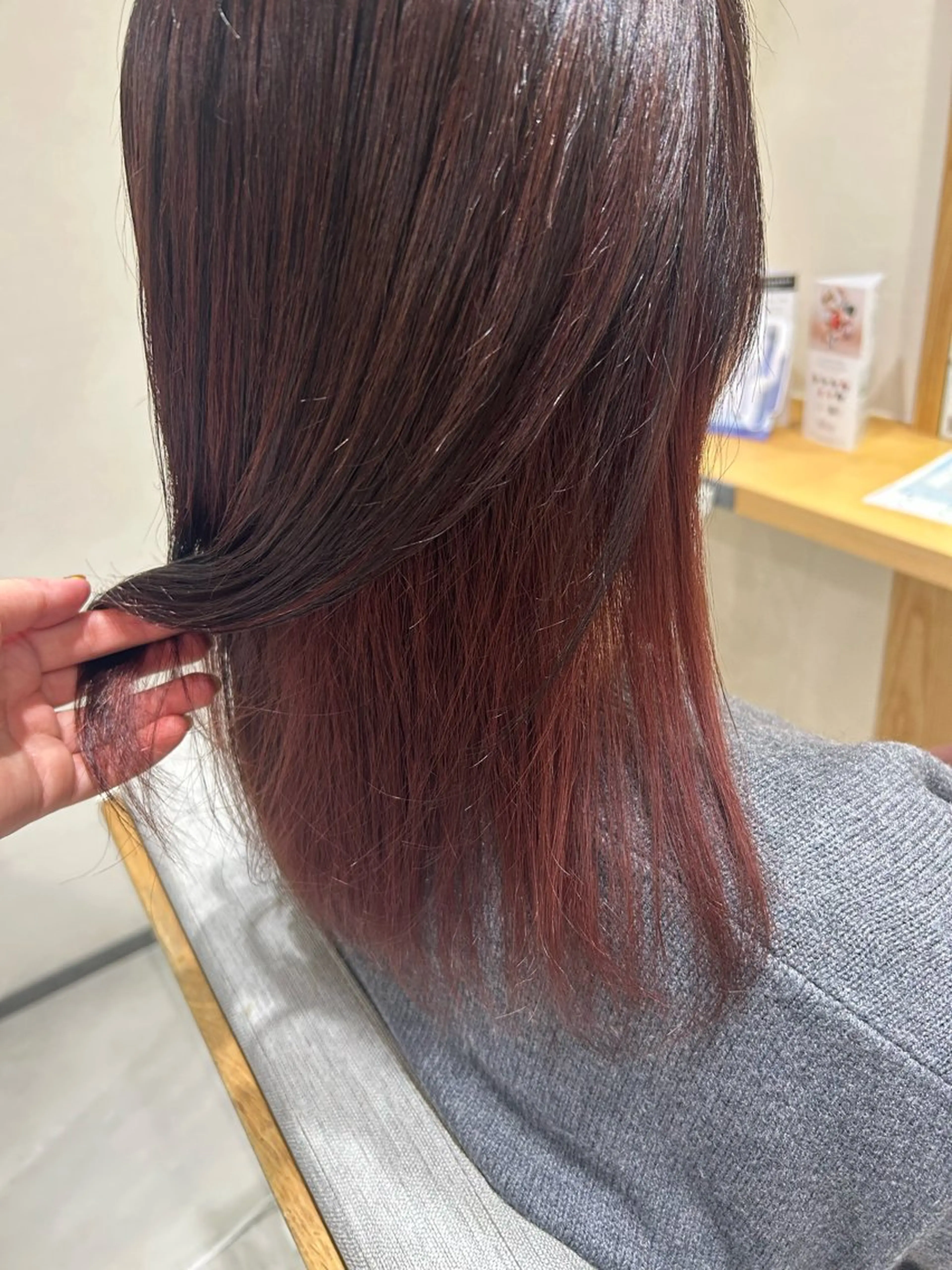 カラー インナーカラー 上條 凜のヘアスタイル