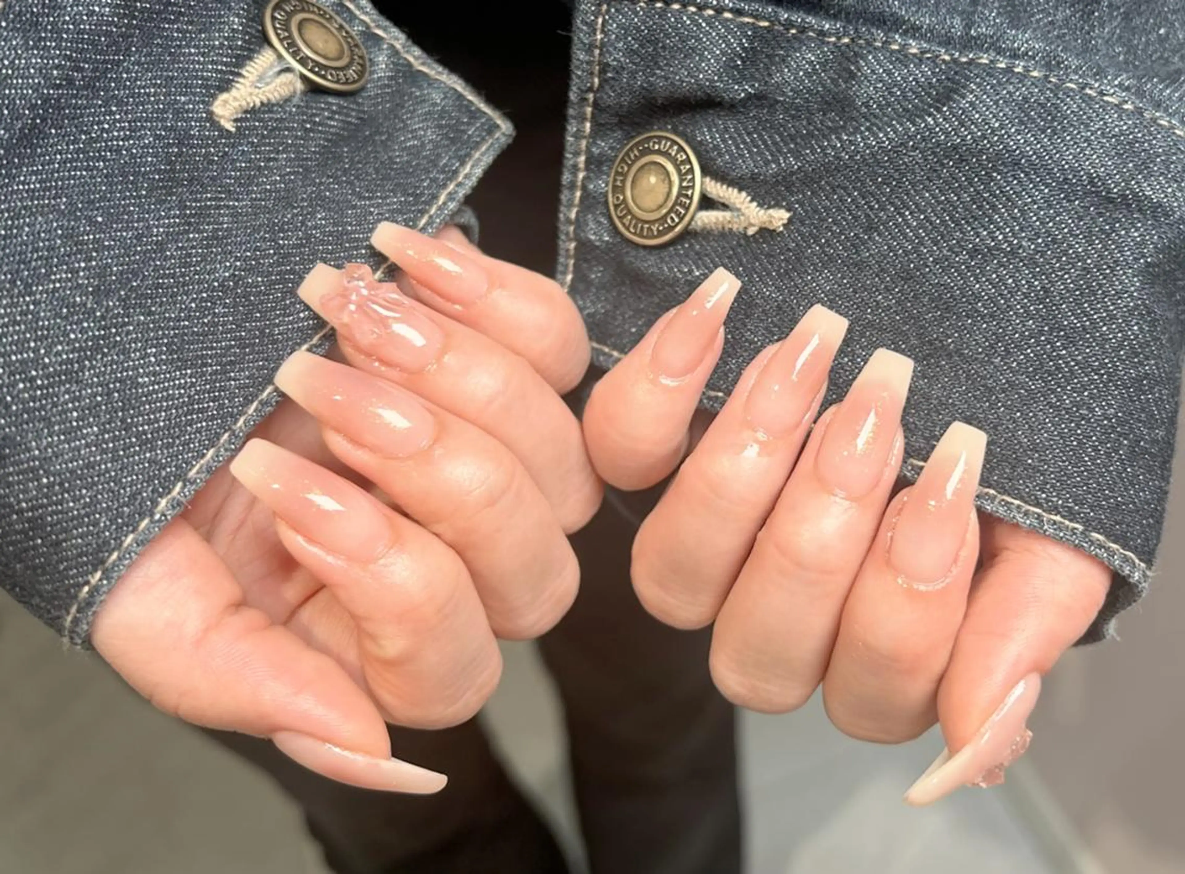 🍒自爪ワンホンネイル💅チックネイルxマグネットラメグラデーションの写真