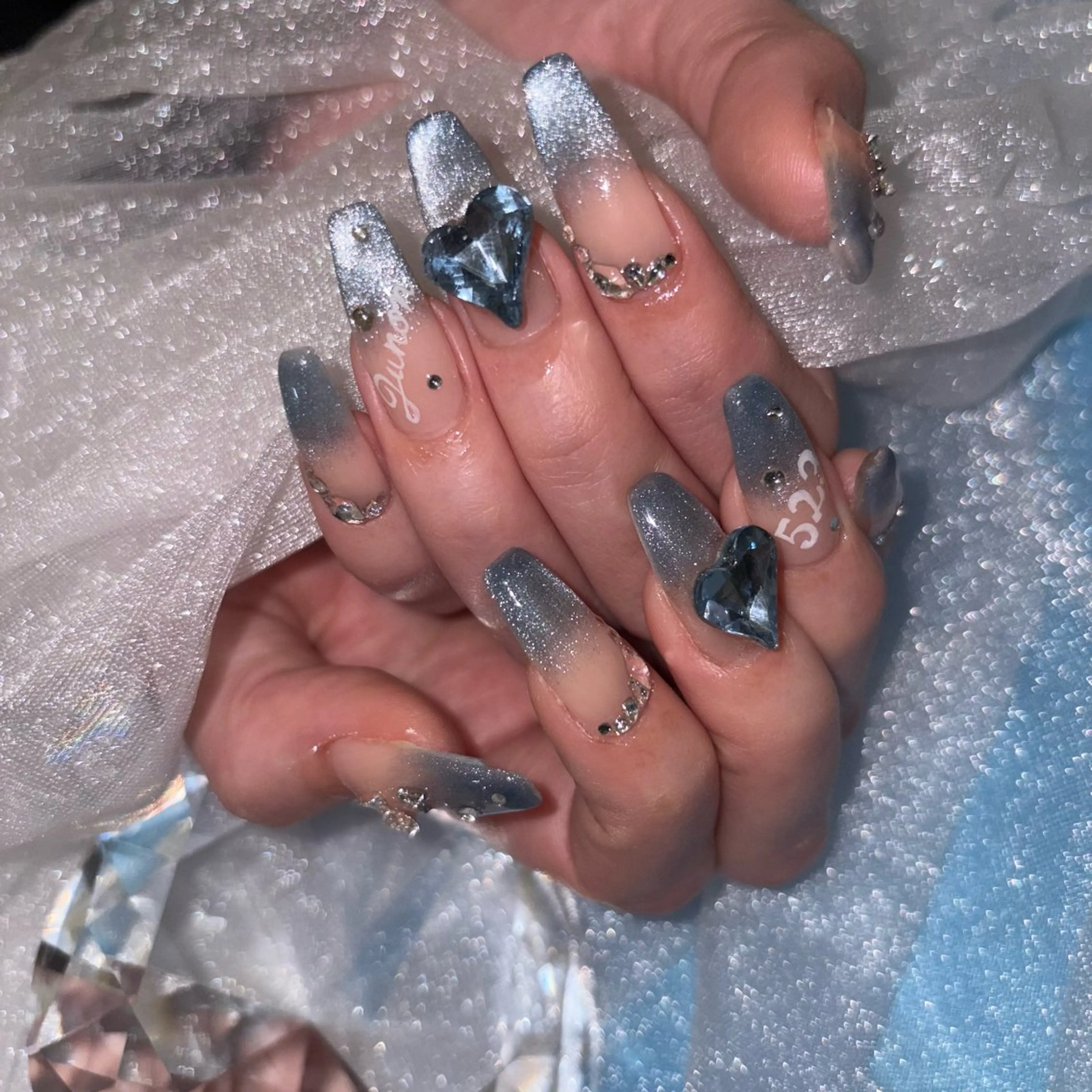 ネイル toyvenail 🖤enaのネイルデザイン