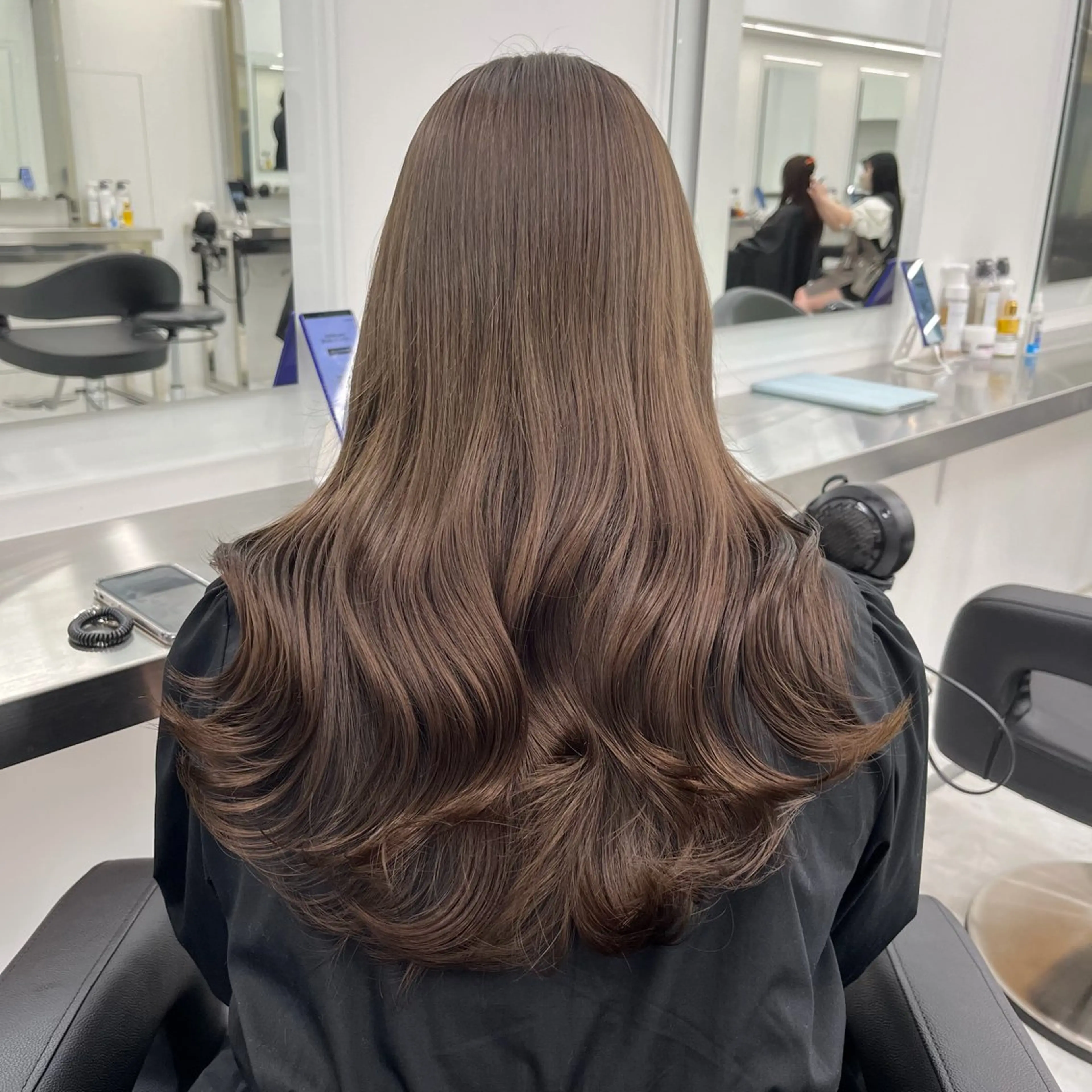 カラー ヘアカラー トリートメント ヘアセット 透明感うる艶カラー 🤍MANAMIのヘアスタイル