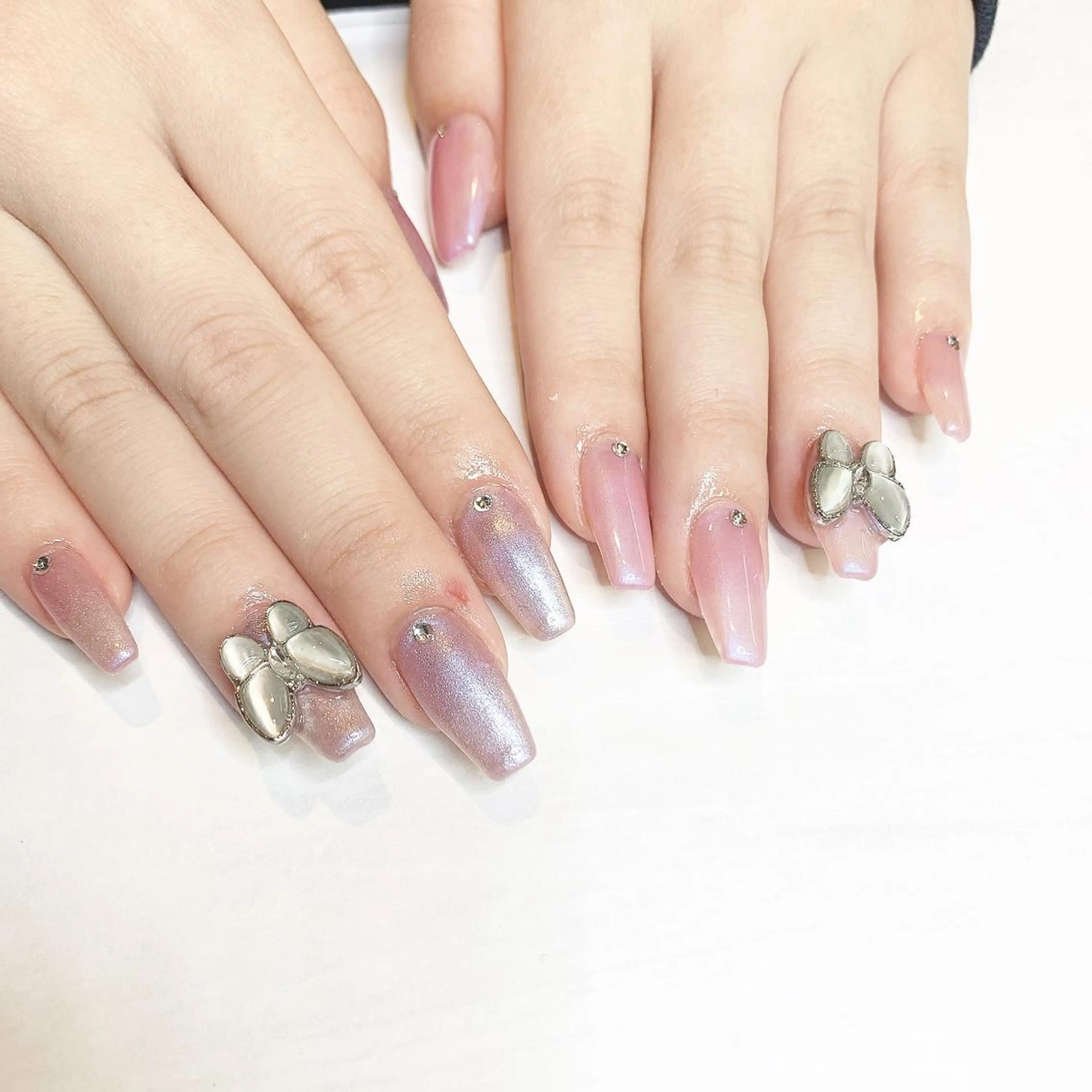 ネイル ハンドネイル フットネイル Adite nailのネイルデザイン