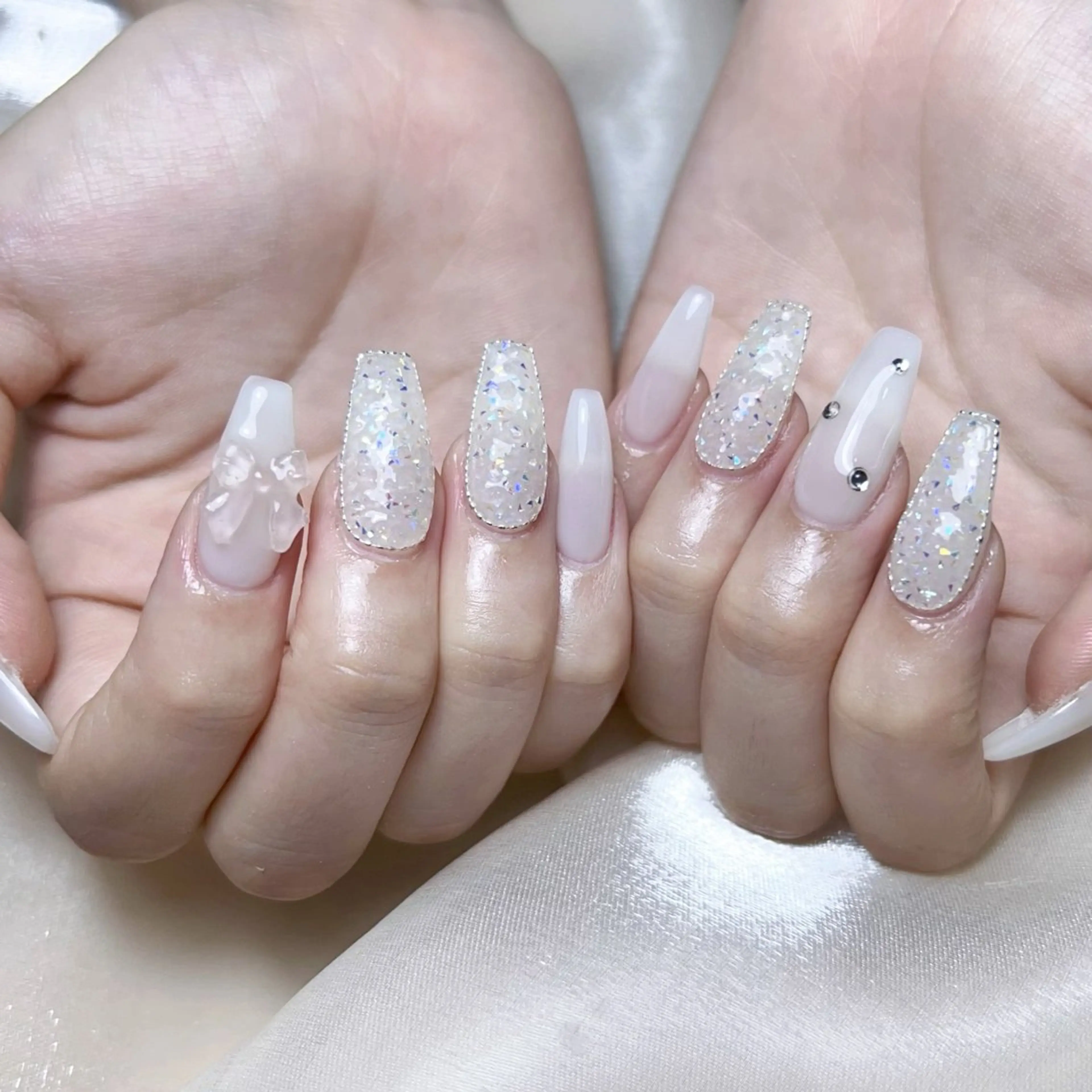 メンズ ネイル メンズ韓国風 アートネイル オーロラネイル ガーリー キラキラネイル ハンドネイル Nail salon 木にいるのネイルデザイン