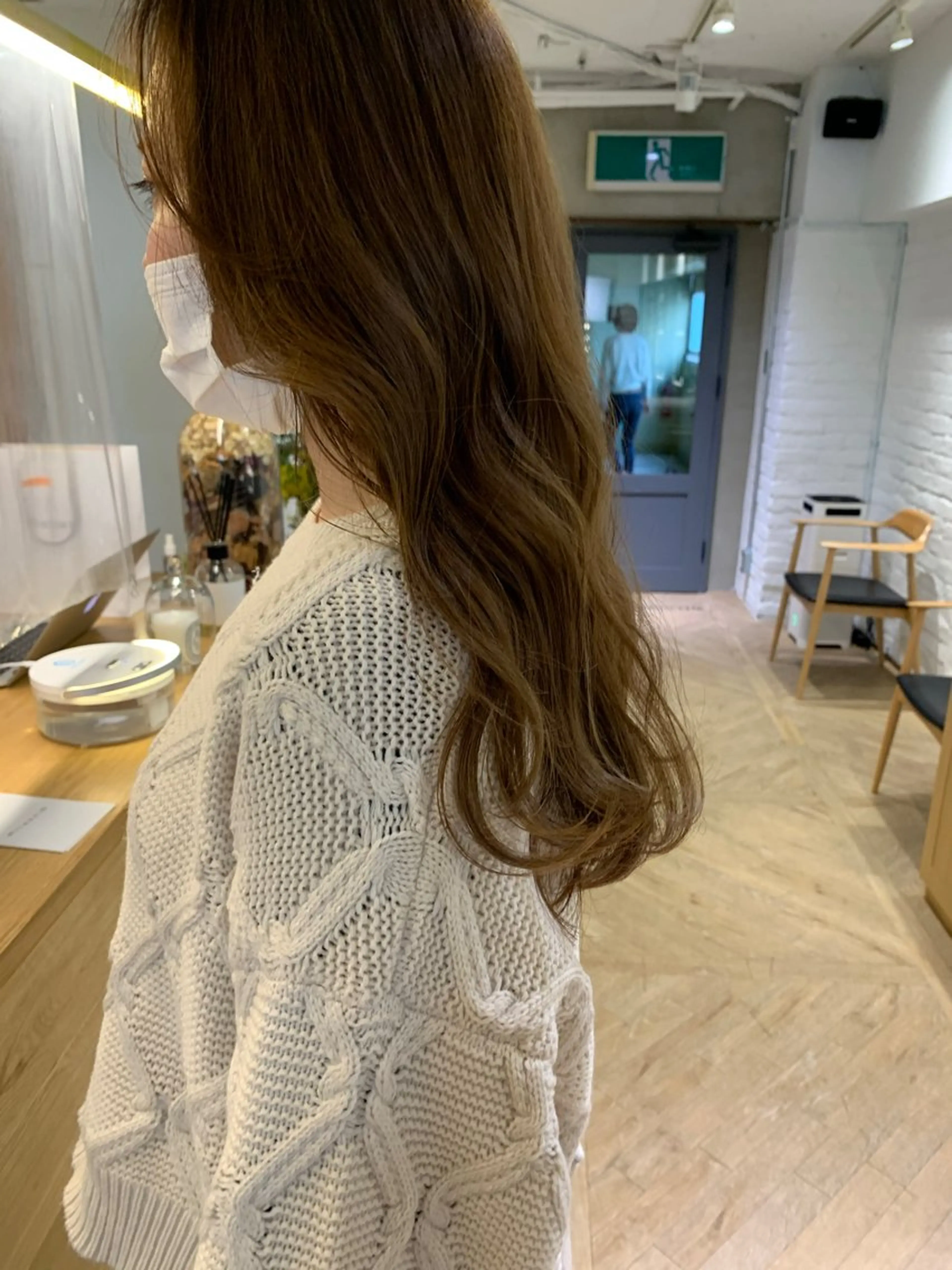 【✨明るくしたいNo.1✨】コントロールハイライト＋カラー＋トリートメントの写真