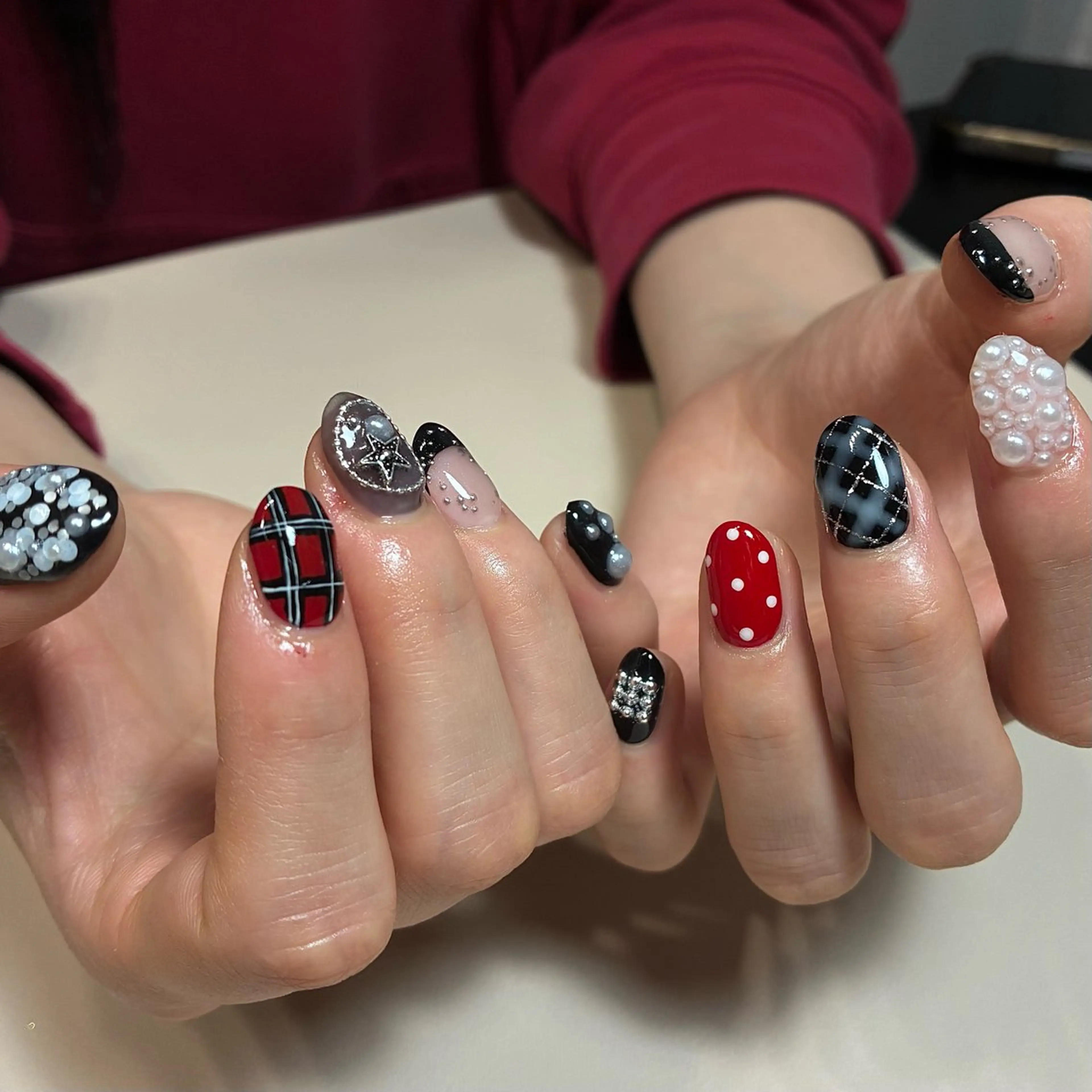 ネイル 成人式 ハンドネイル nail salon Lipine 新守山のネイルデザイン