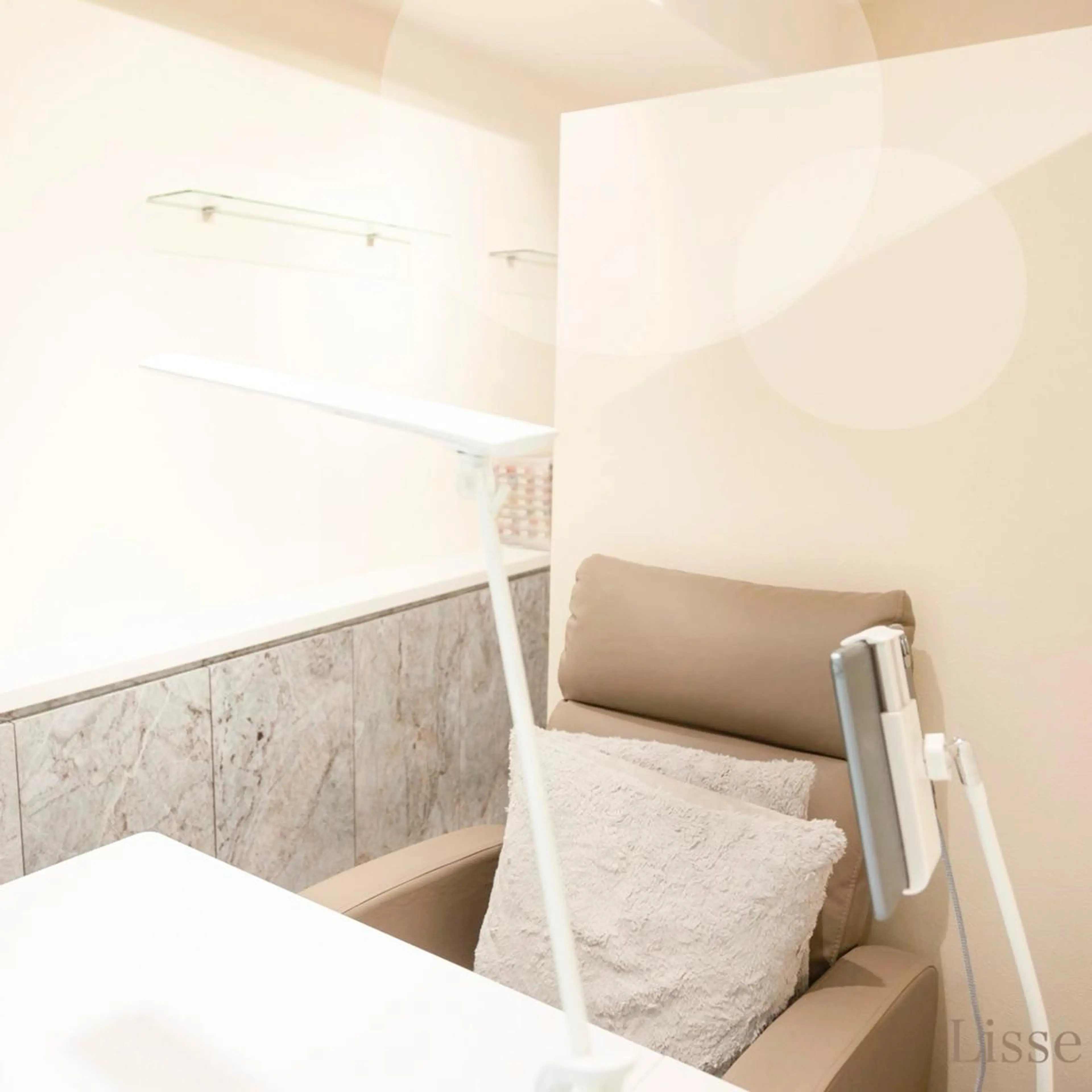 ネイル Lisse銀座 Akuのネイルデザイン