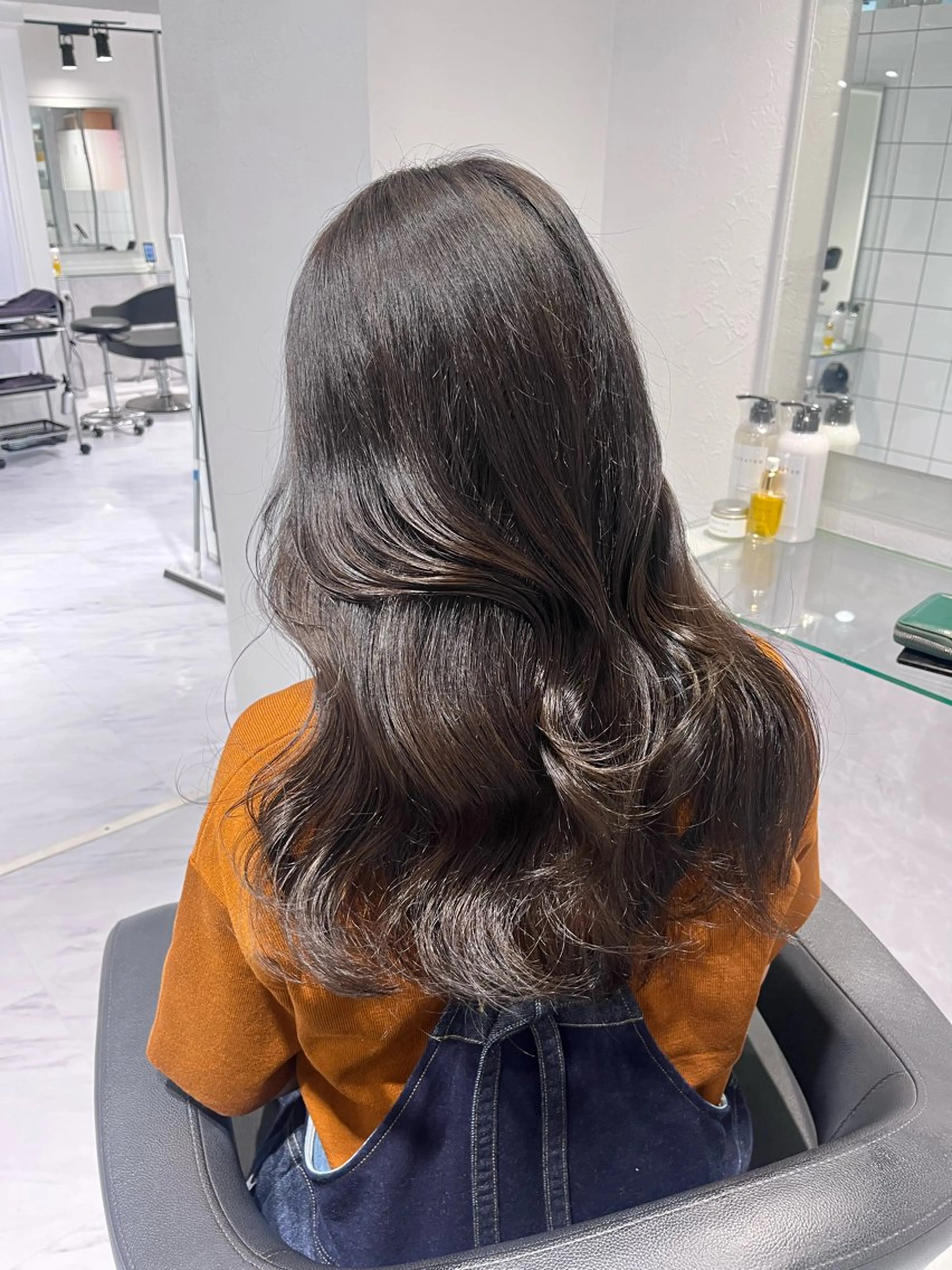 セミロング カラー 髪質改善🩰透明感カ ラー🎀hinanoのヘアスタイル