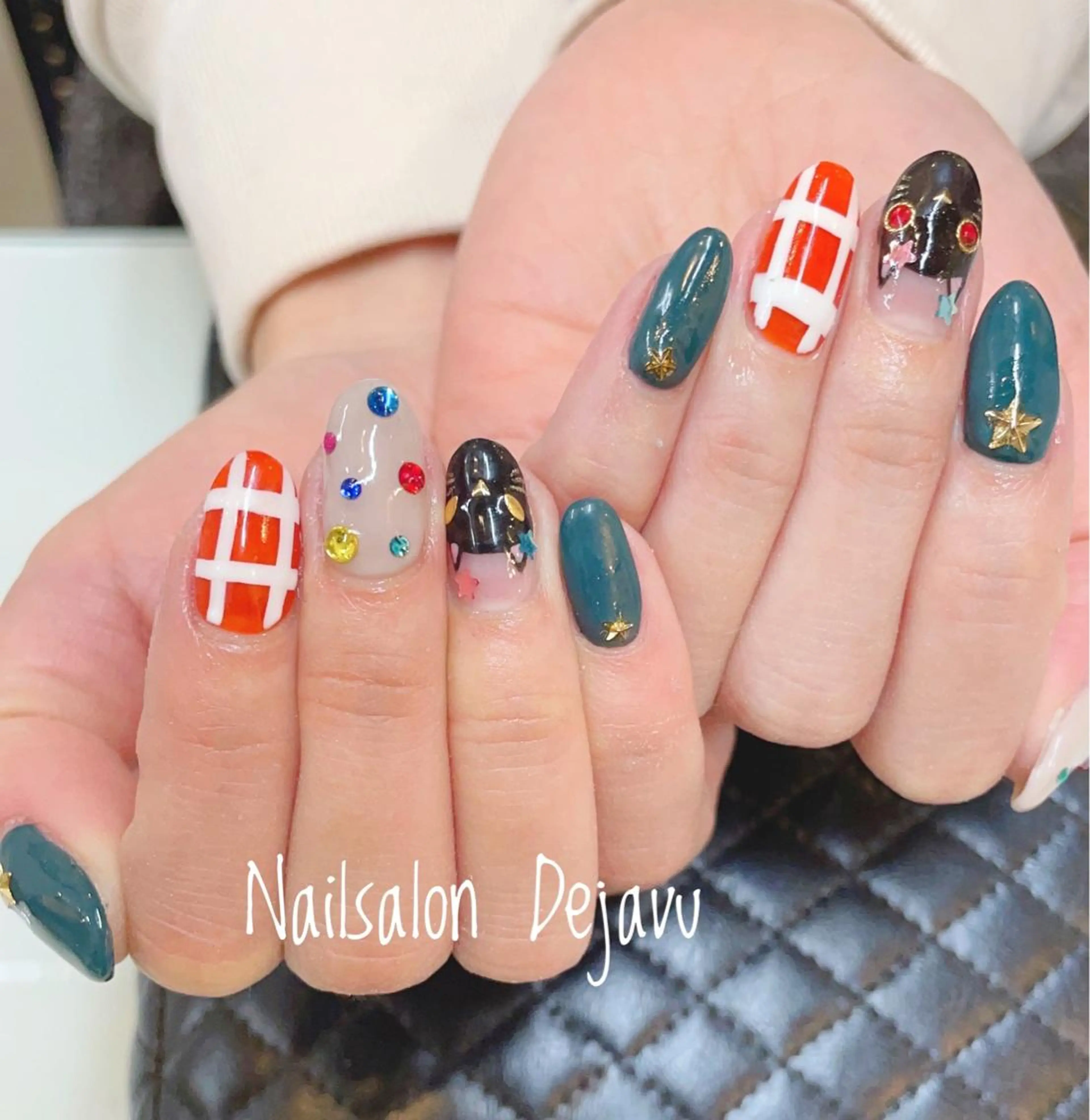 ネイル アートネイル ジェルネイル ワンカラーネイル ストーンネイル ハンドネイル Nailsalon Dejavu  Yokosuka所属・Nailsalon Dejavuのネイルデザイン