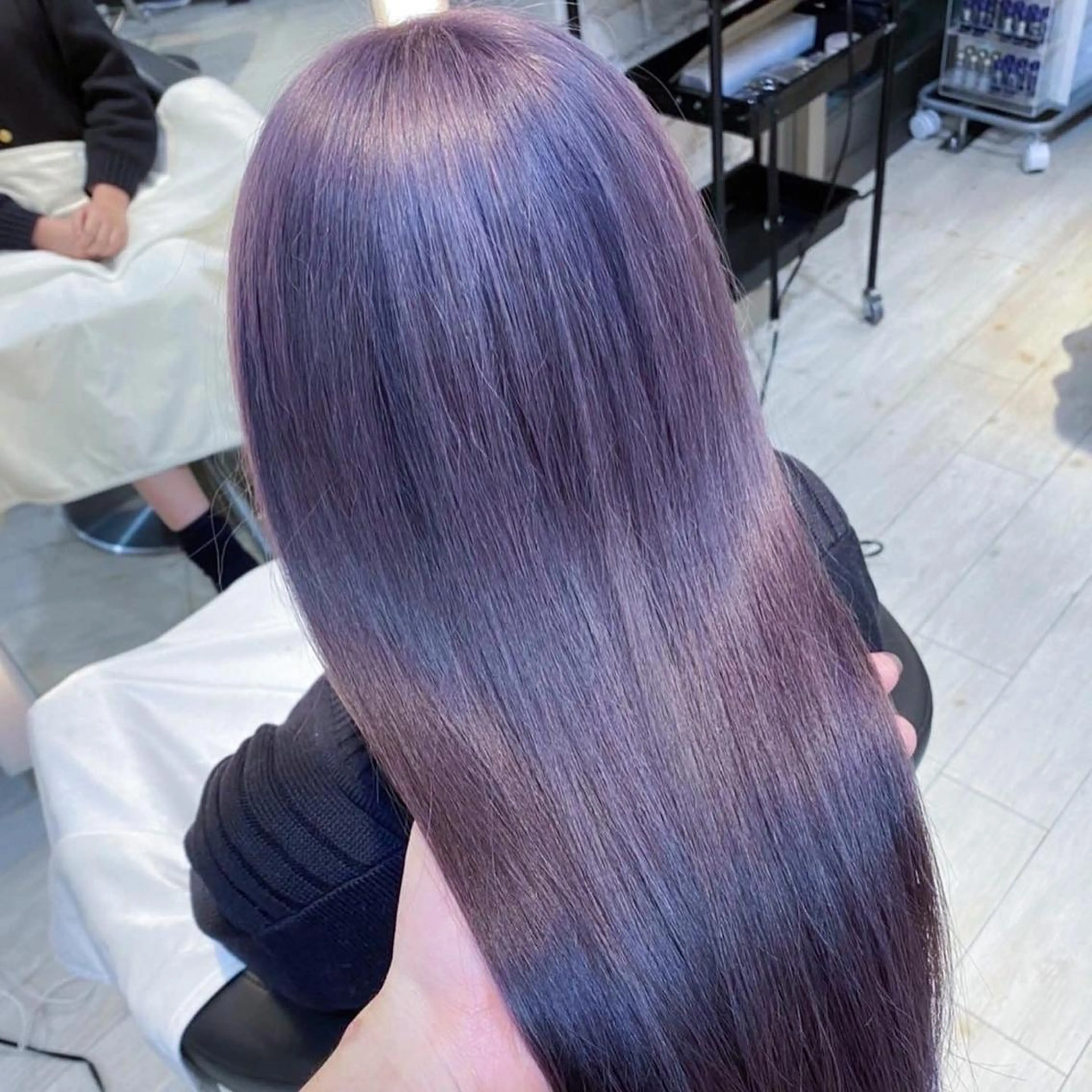 セミロング カラー グレージュ ラベンダーカラー ラベンダーグレージュ ラベンダーグレー ヘアカラー トリートメント 鈴木/ミルクティー/ ブリーチ/ボブ/のヘアスタイル