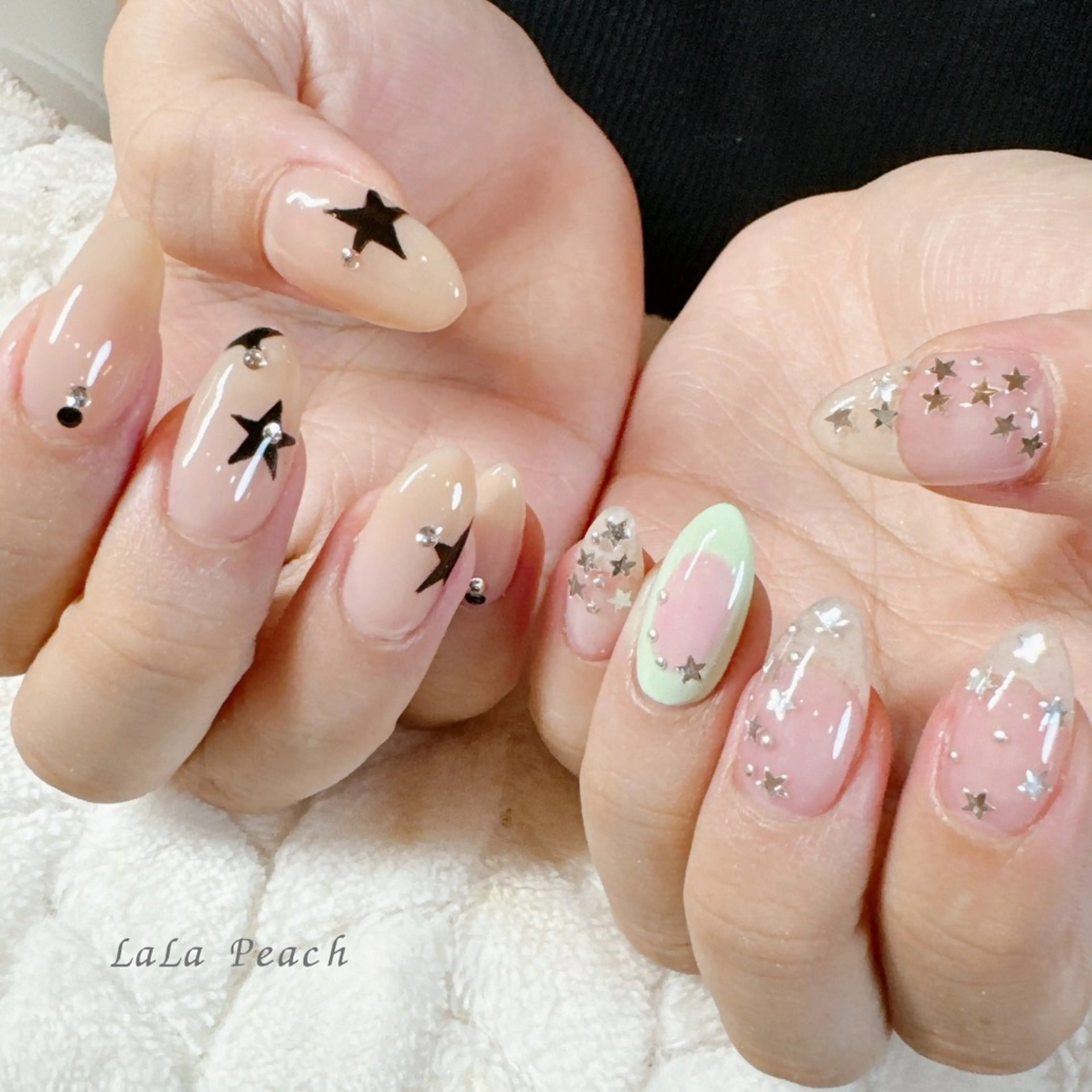 ネイル ジェルネイル ハンドネイル LaLa Peach 福岡のマツエク・マツパデザイン