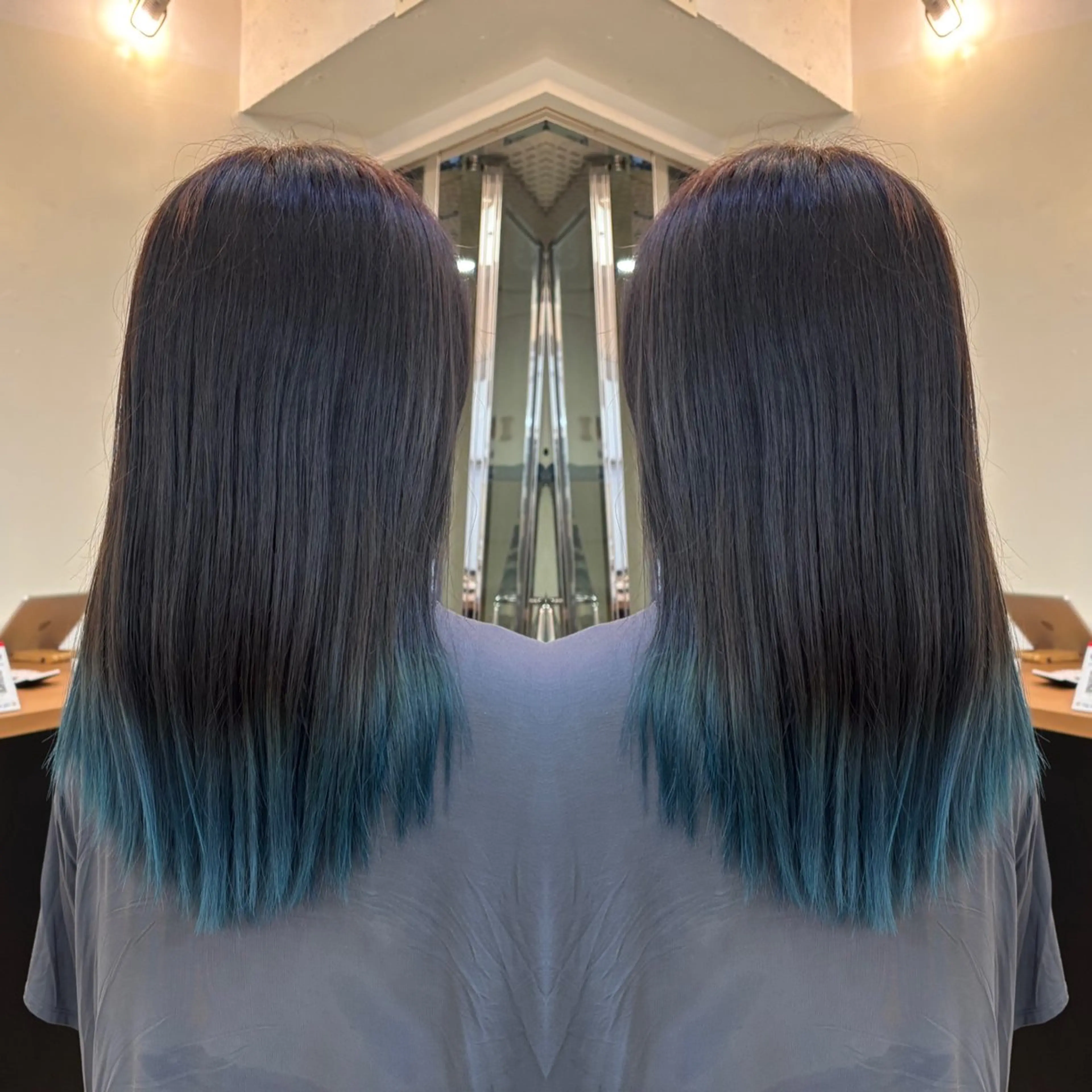 セミロング カラー ☻モエカ/ハイトーン アレンジ☻のヘアスタイル