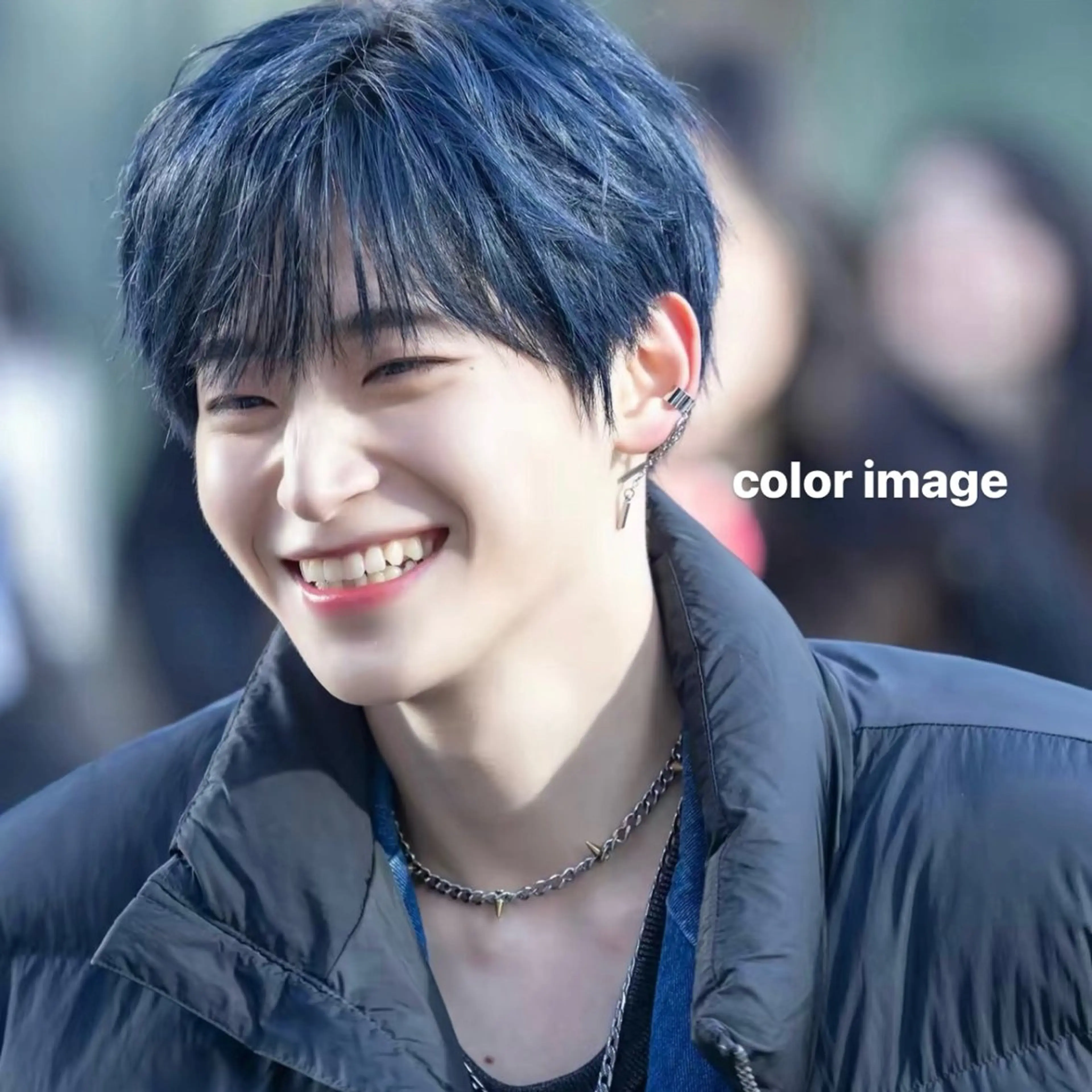 ダブルカラーで作るブルーブラック💙🖤（ブリーチあり）の写真