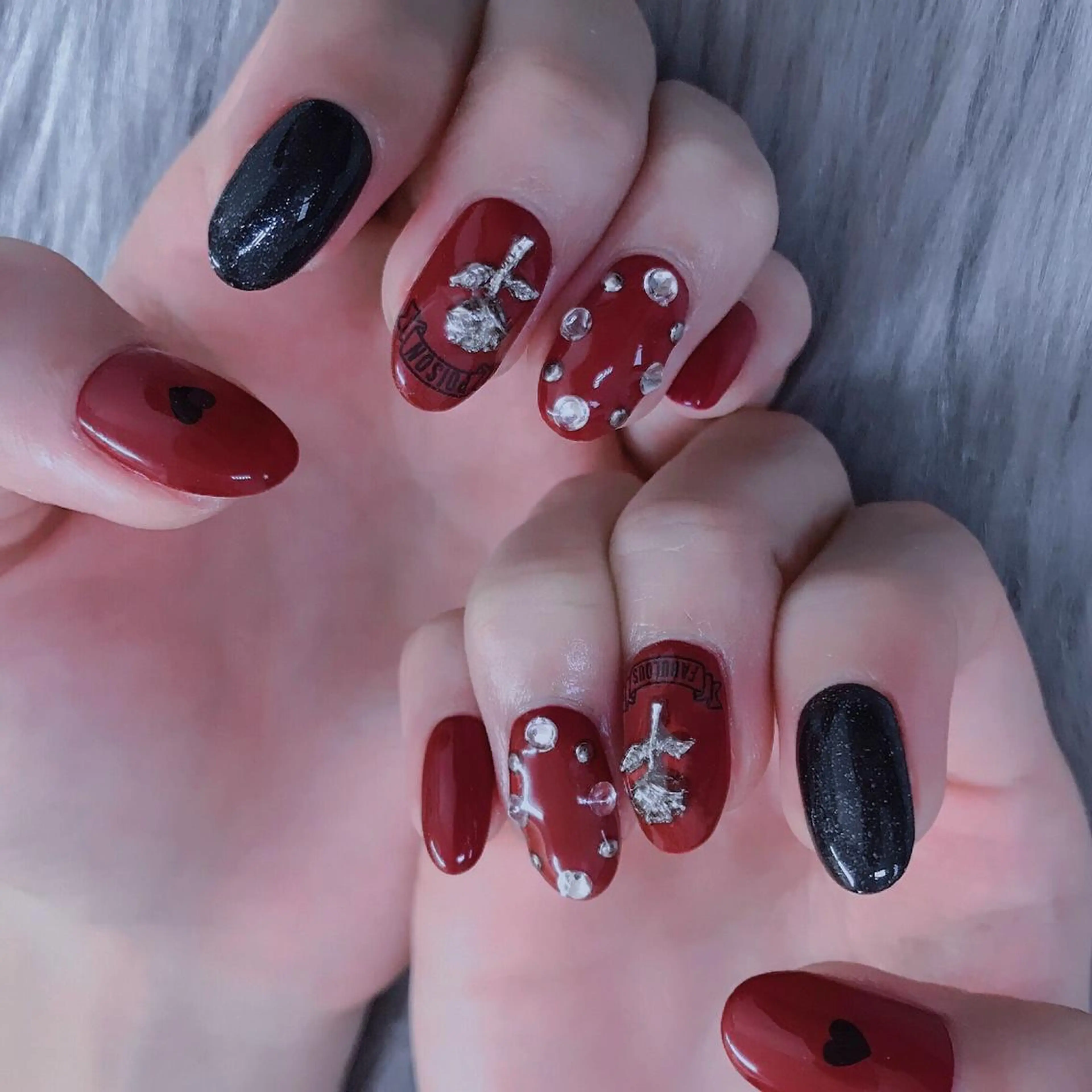 ネイル NOIROUGE所属・NOI ROUGEのネイルデザイン