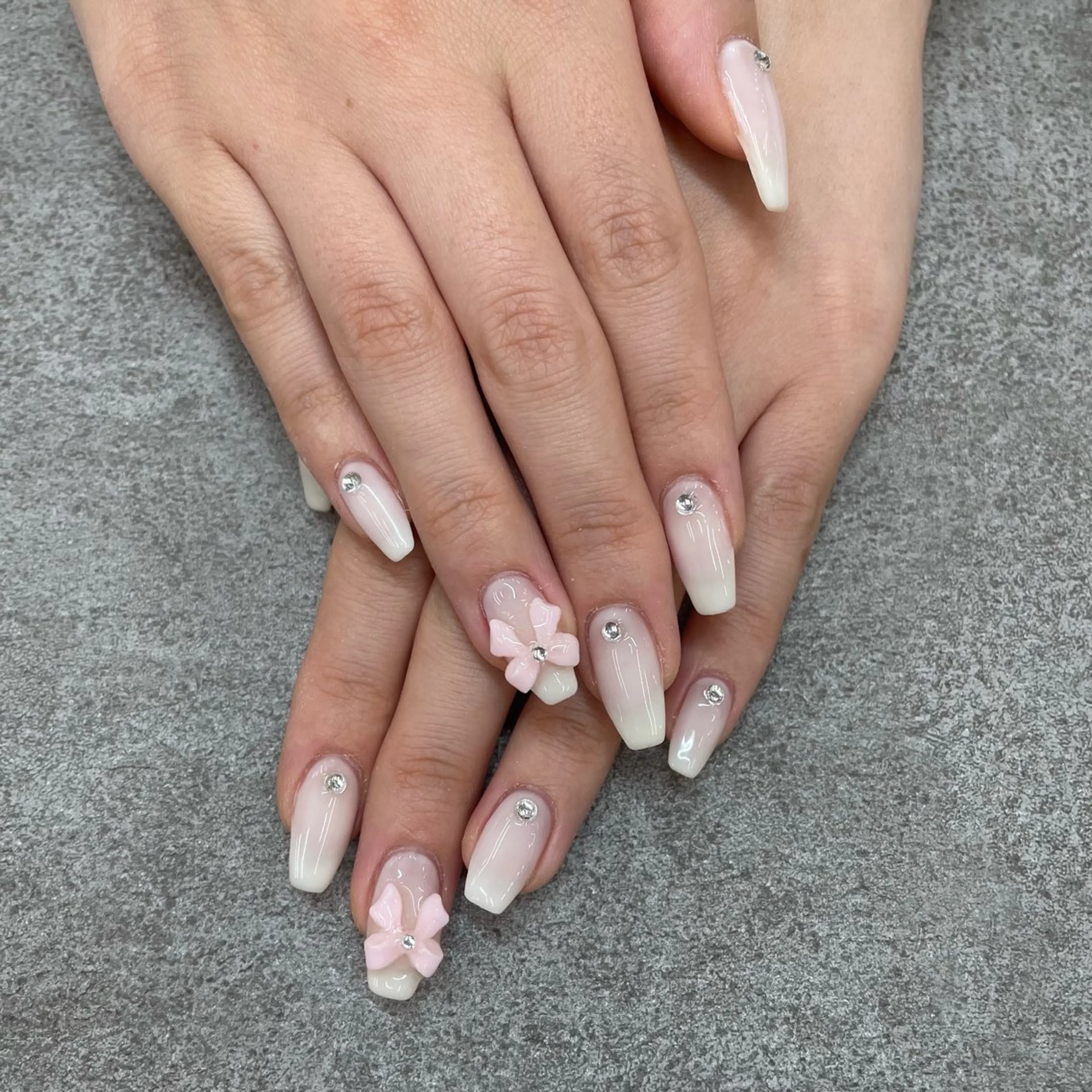 ネイル 持ち込み ワンカラーネイル MAXKELLY ANNAのネイルデザイン