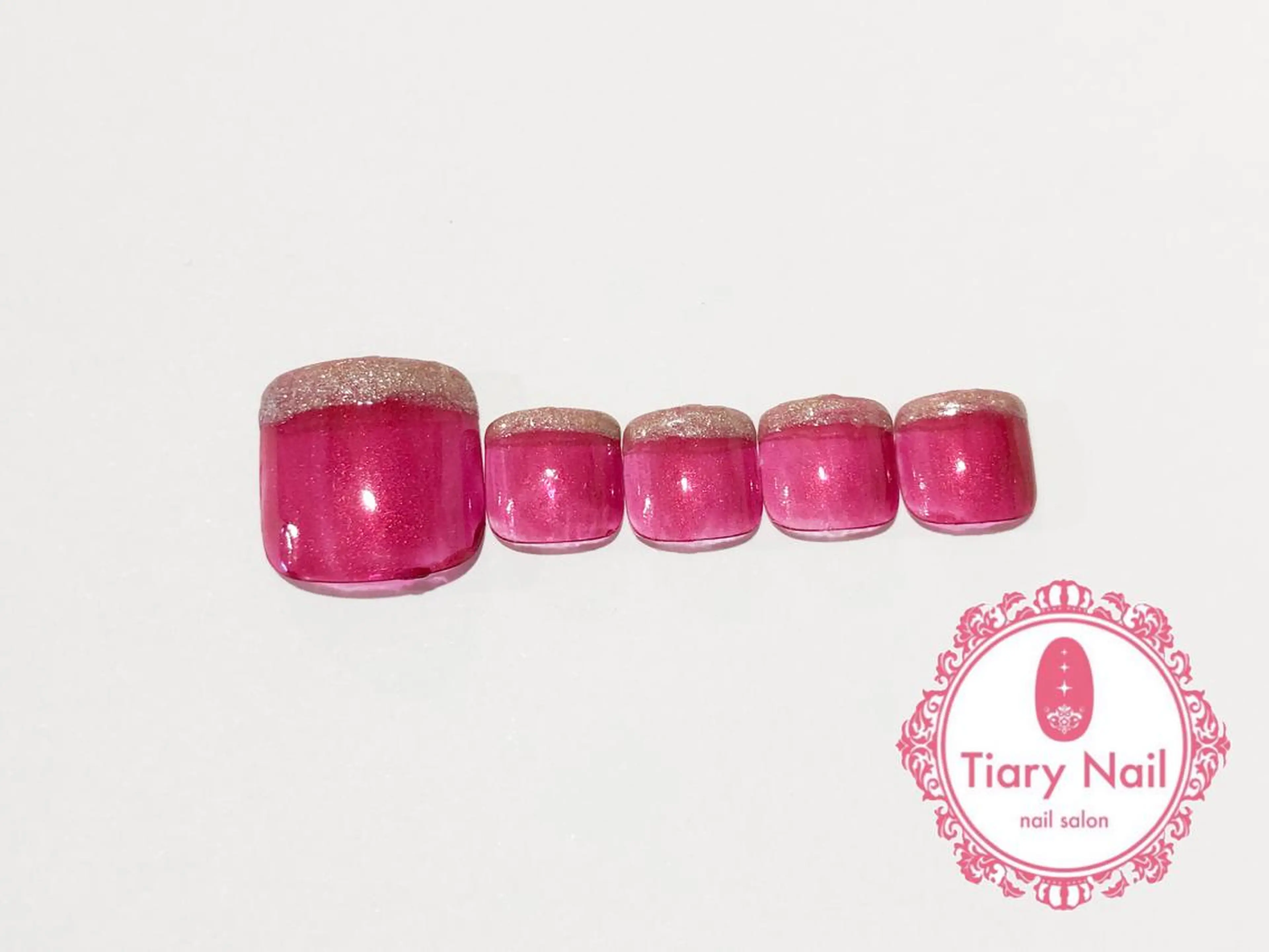 ネイル tiarynail K Kのネイルデザイン