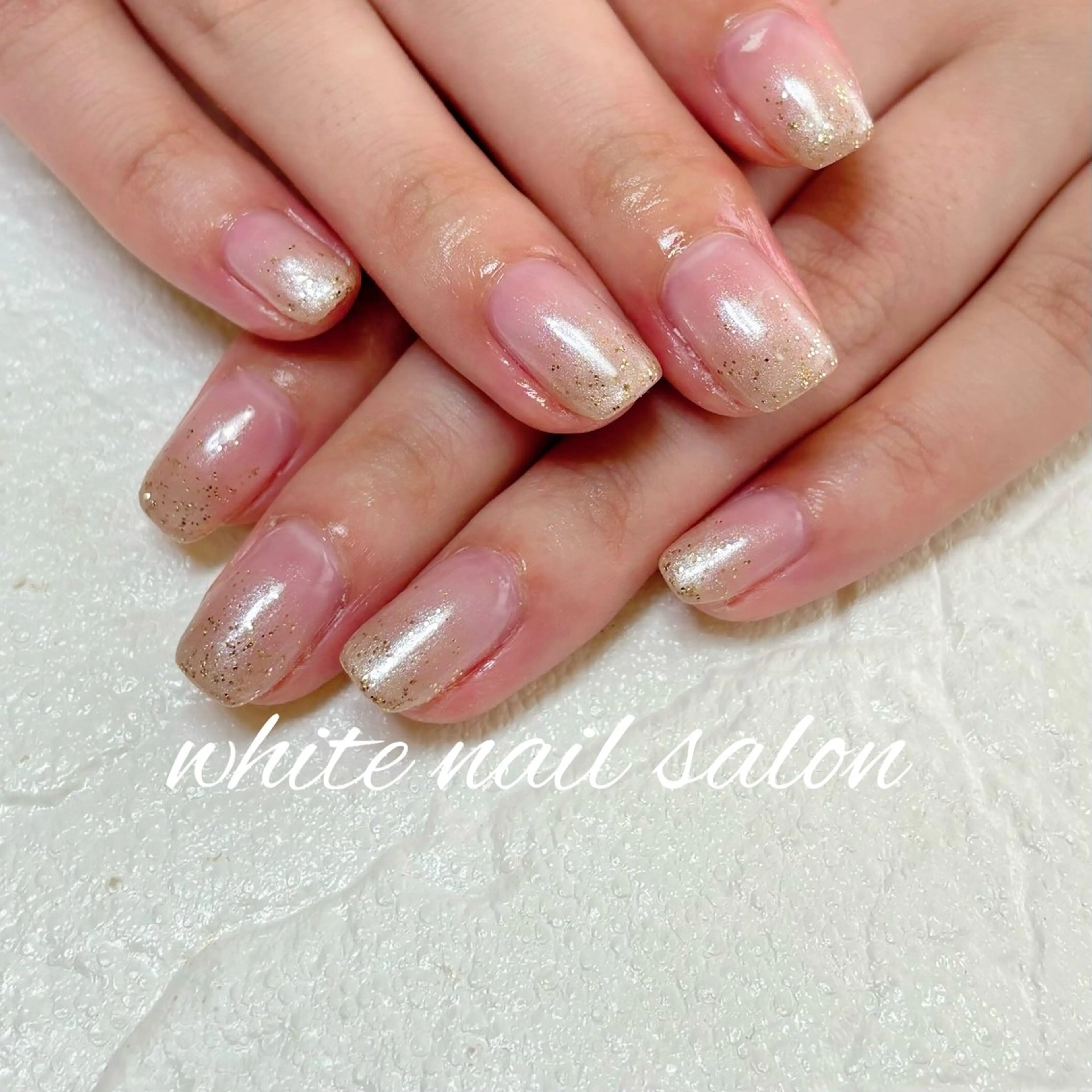 ネイル フットネイル ラメ(グリッター) シンプルネイル ハンドネイル white nail salonのネイルデザイン
