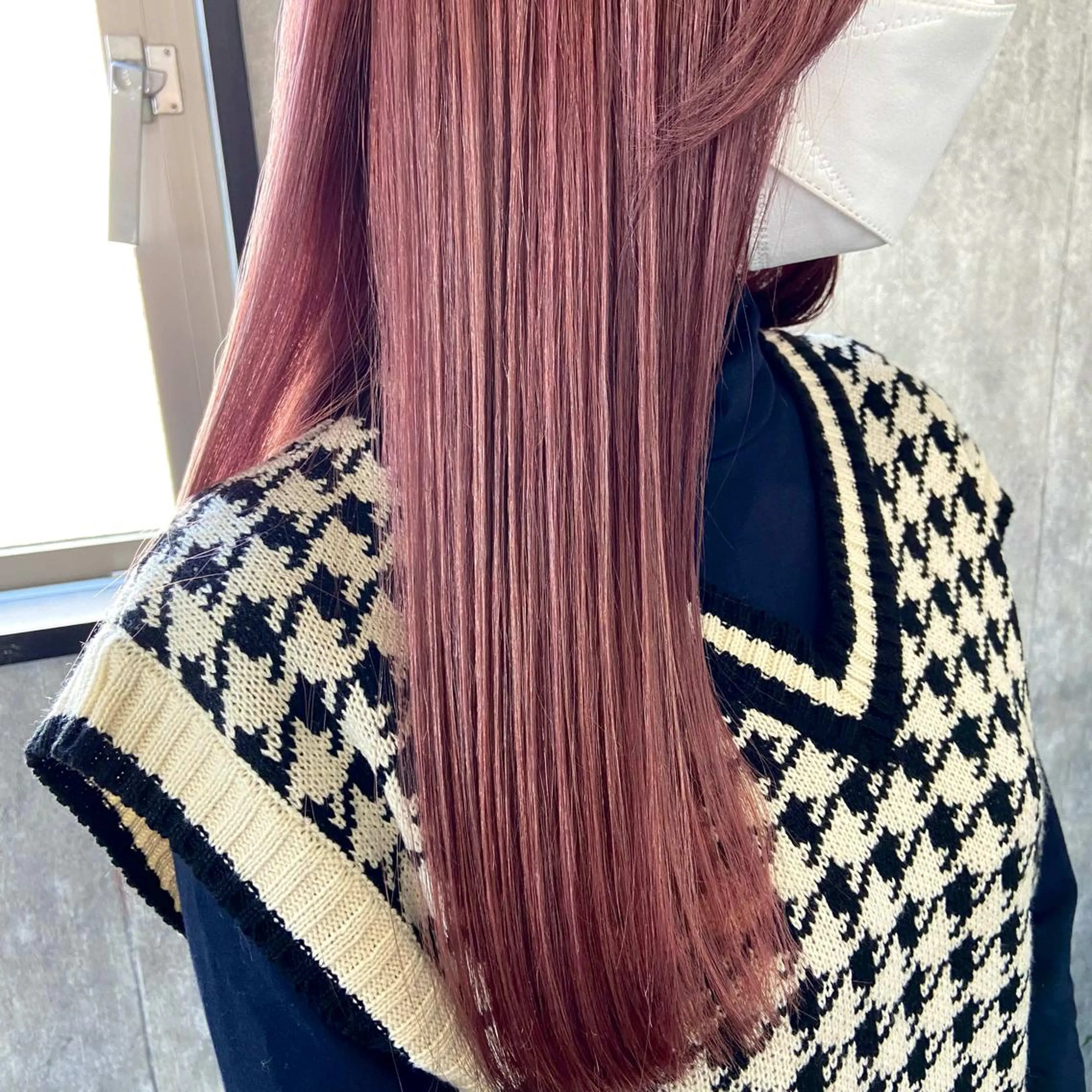 ロング カラー ヘアアレンジ ベージュカラー ピンクカラー ピンクベージュ TIDEHAIR SHIHOのヘアスタイル