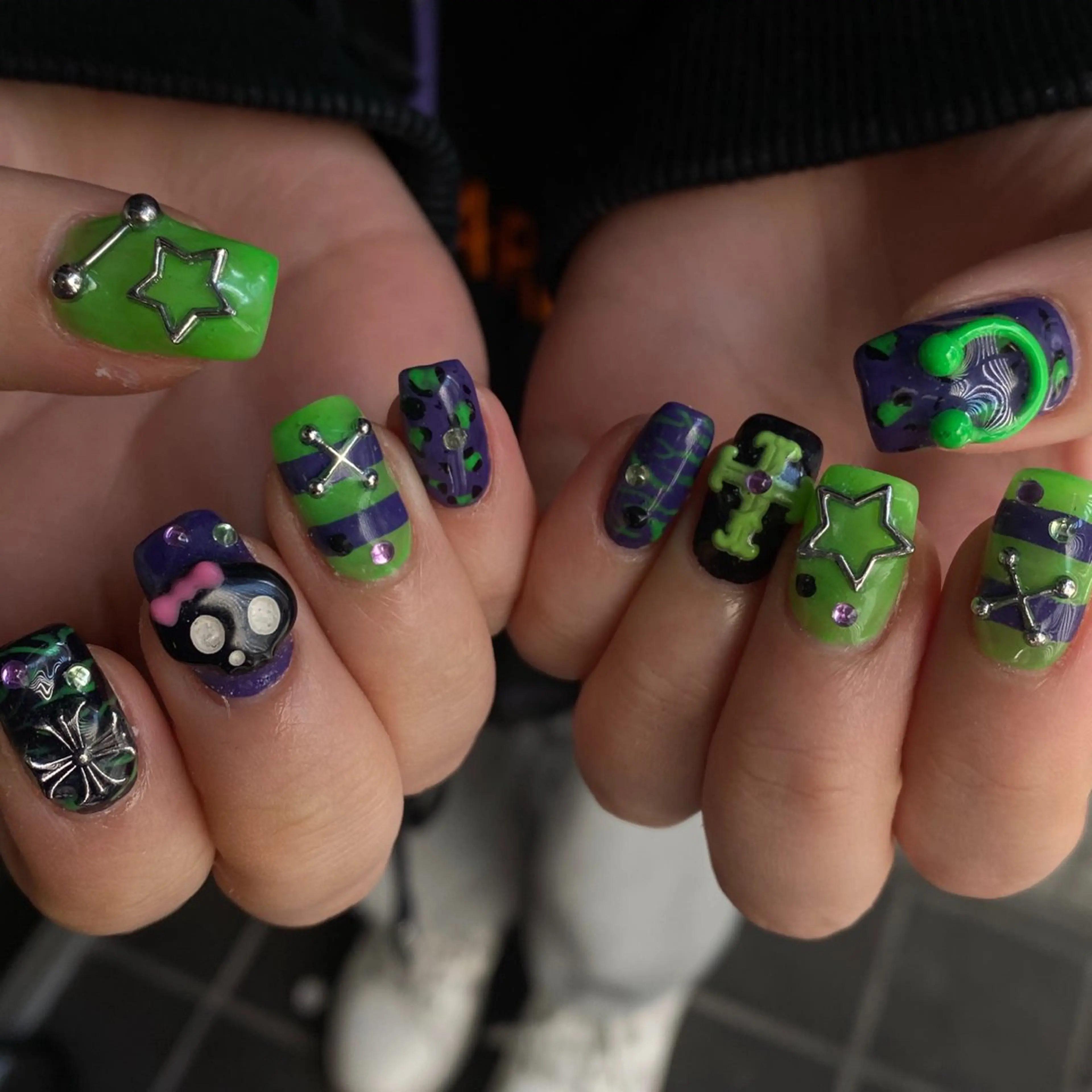 ネイル ハンドネイル フットネイル nano/きもかわ nail🐬🫧のネイルデザイン