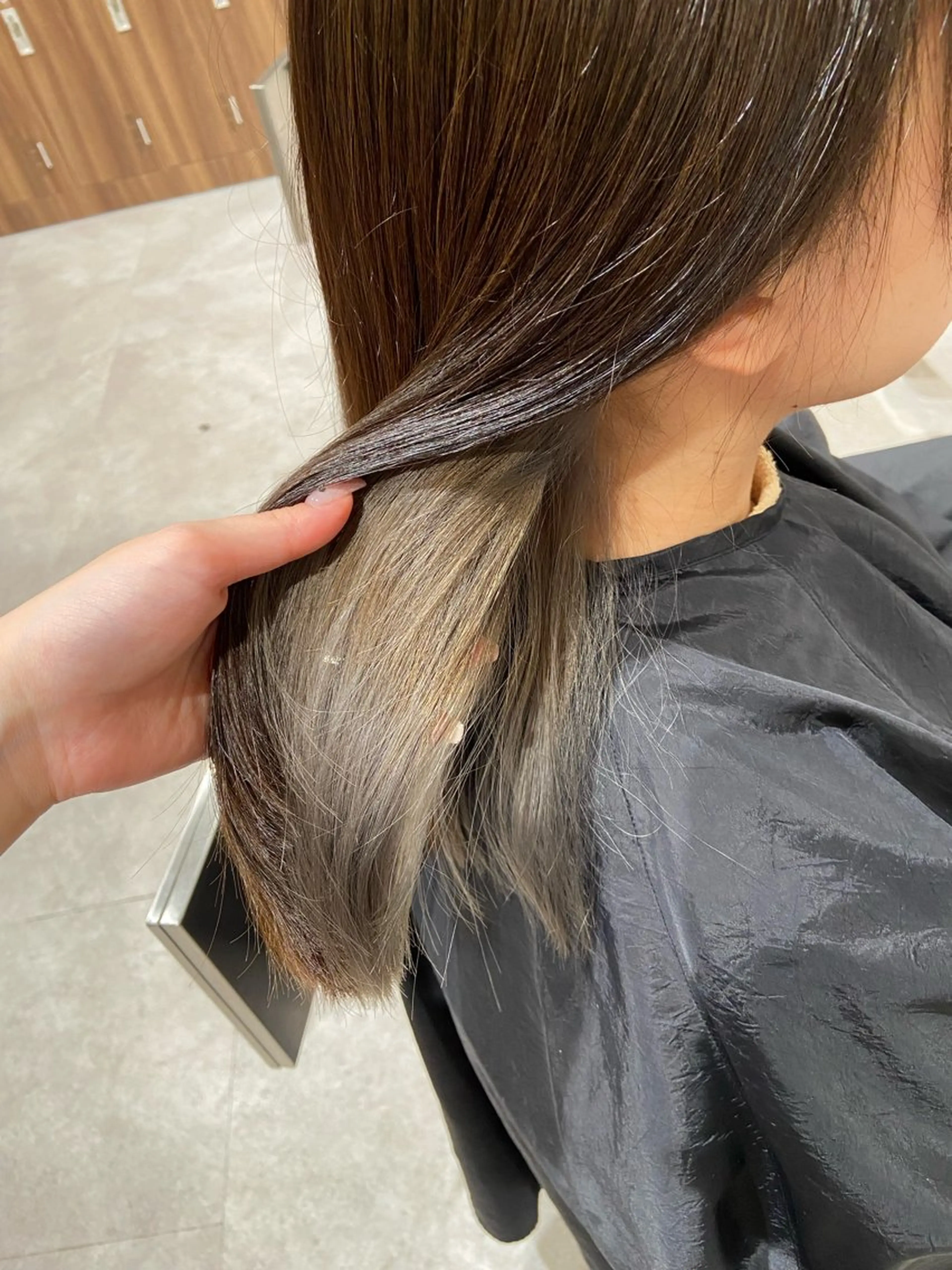 セミロング 山田 悠朱里のヘアスタイル